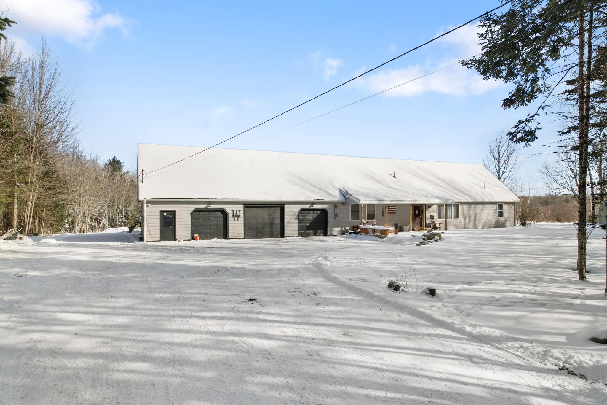 718 Corinth Road Property Photo