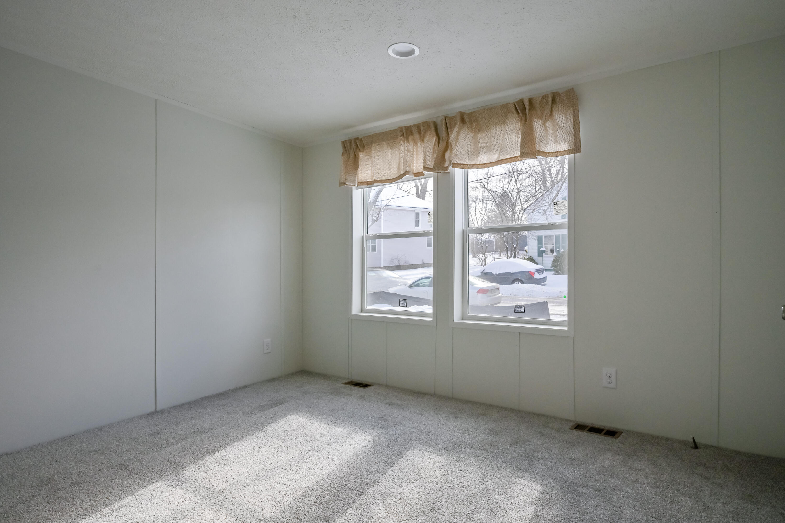 28 Montcalm Street Property Photo 9