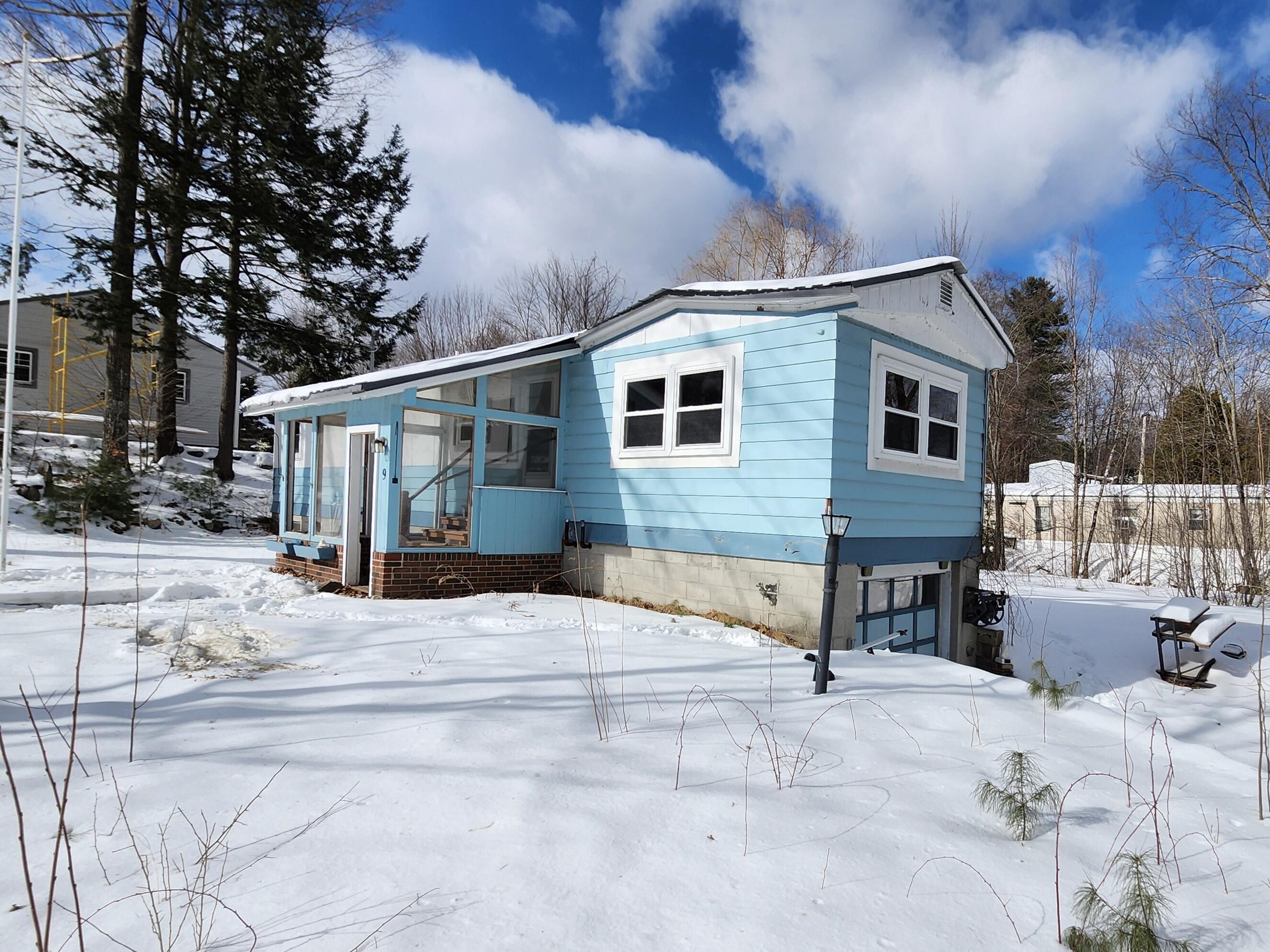 9 Oak Street Property Photo