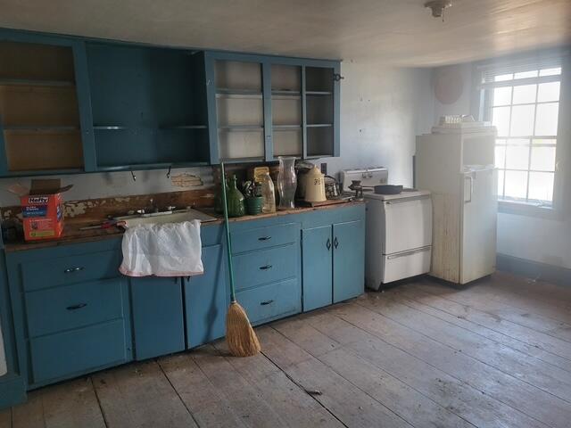 52 Main Street Property Photo 14