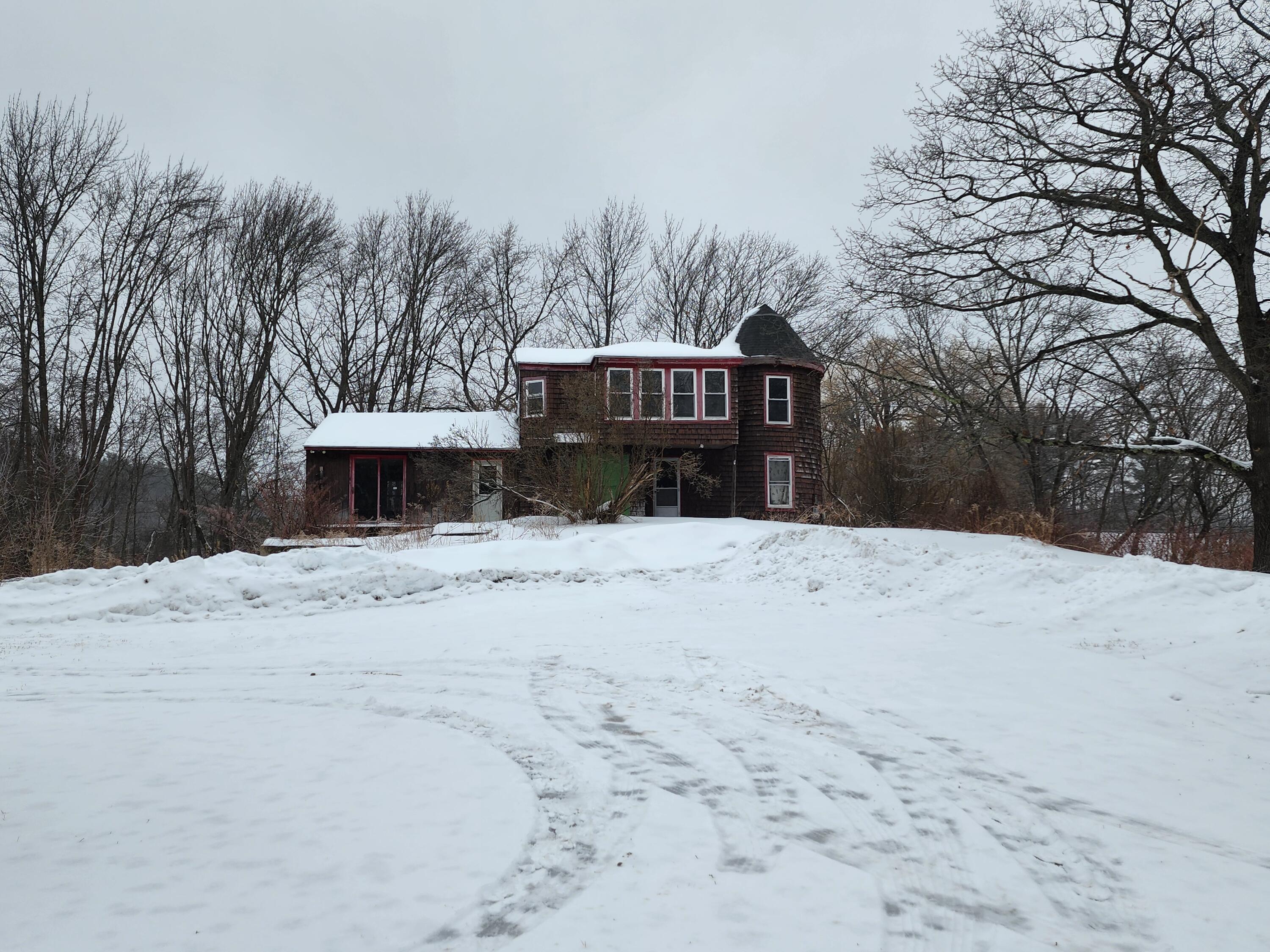 1040 Ocean Avenue Property Photo 2
