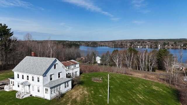 942 Lakeview Drive Property Photo