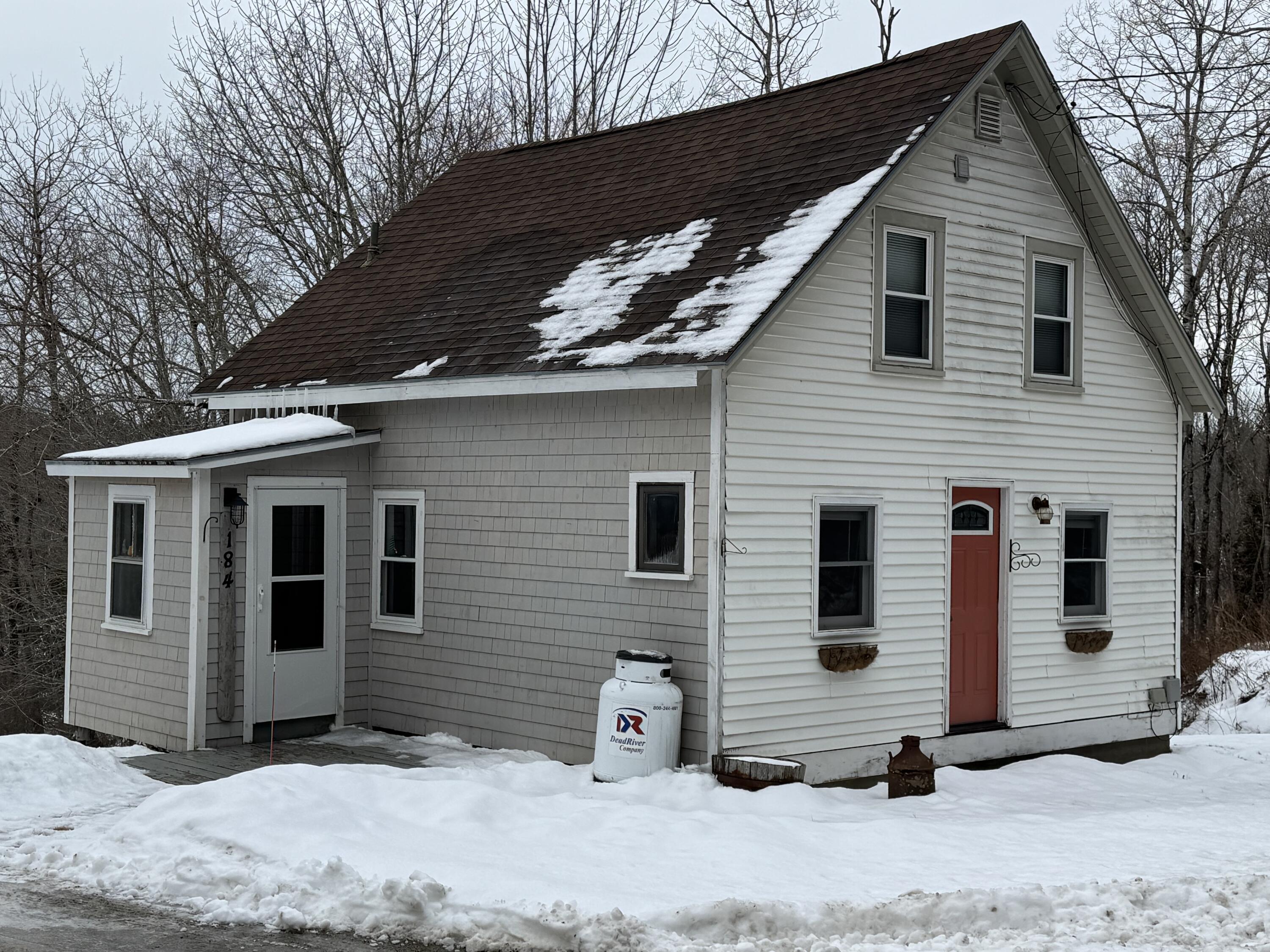 184 Pleasant Street Property Photo