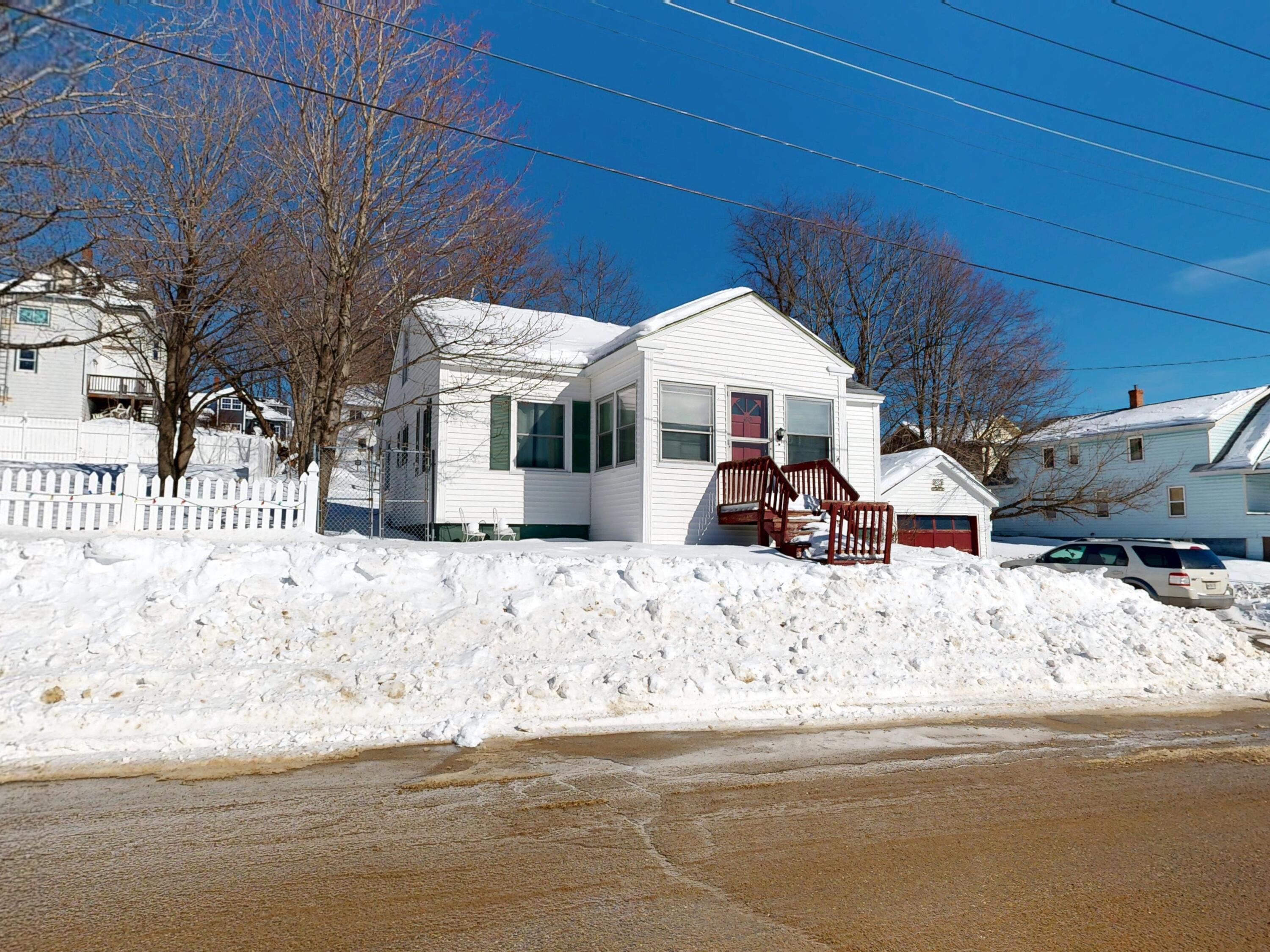 322 Maple Street Property Photo