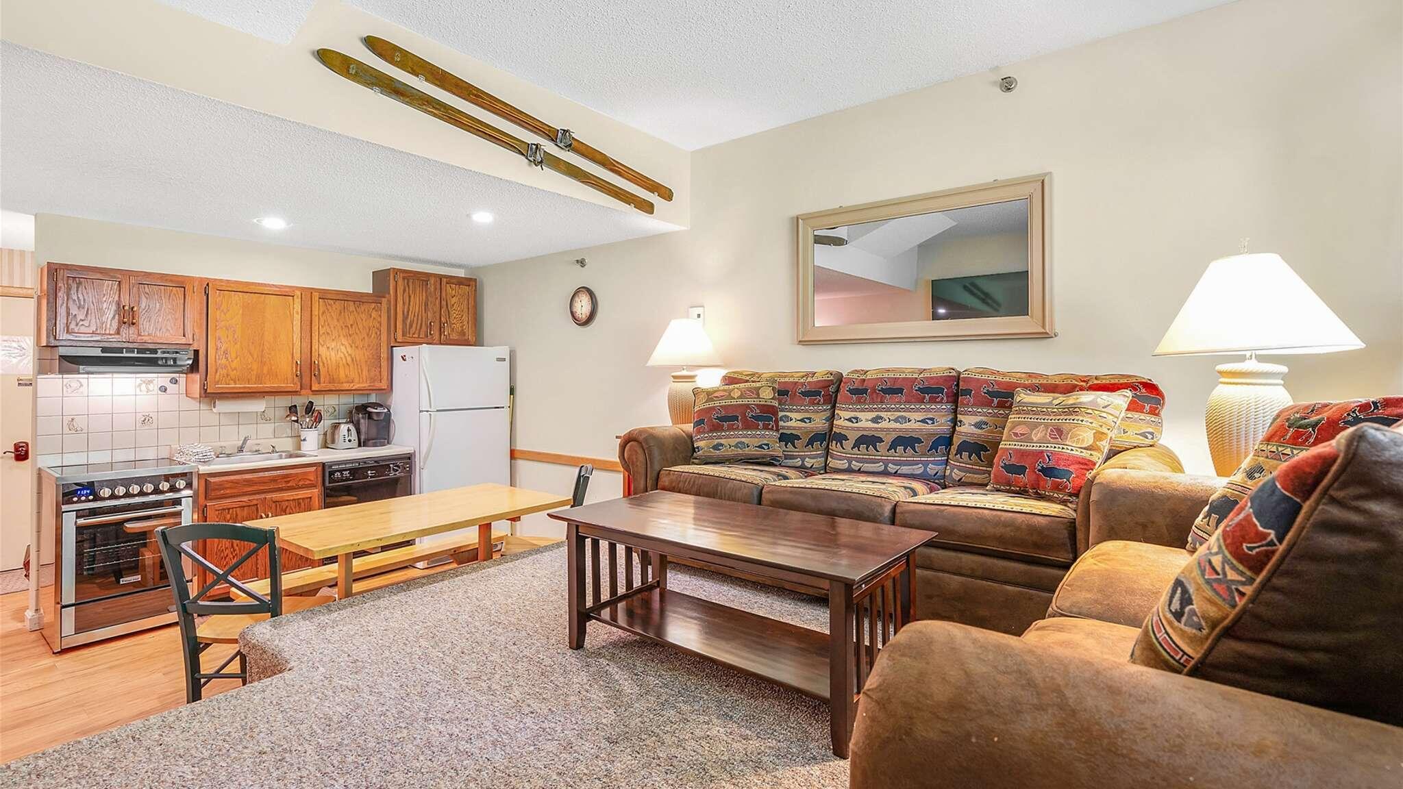 8 Sunrise Drive Property Photo 6
