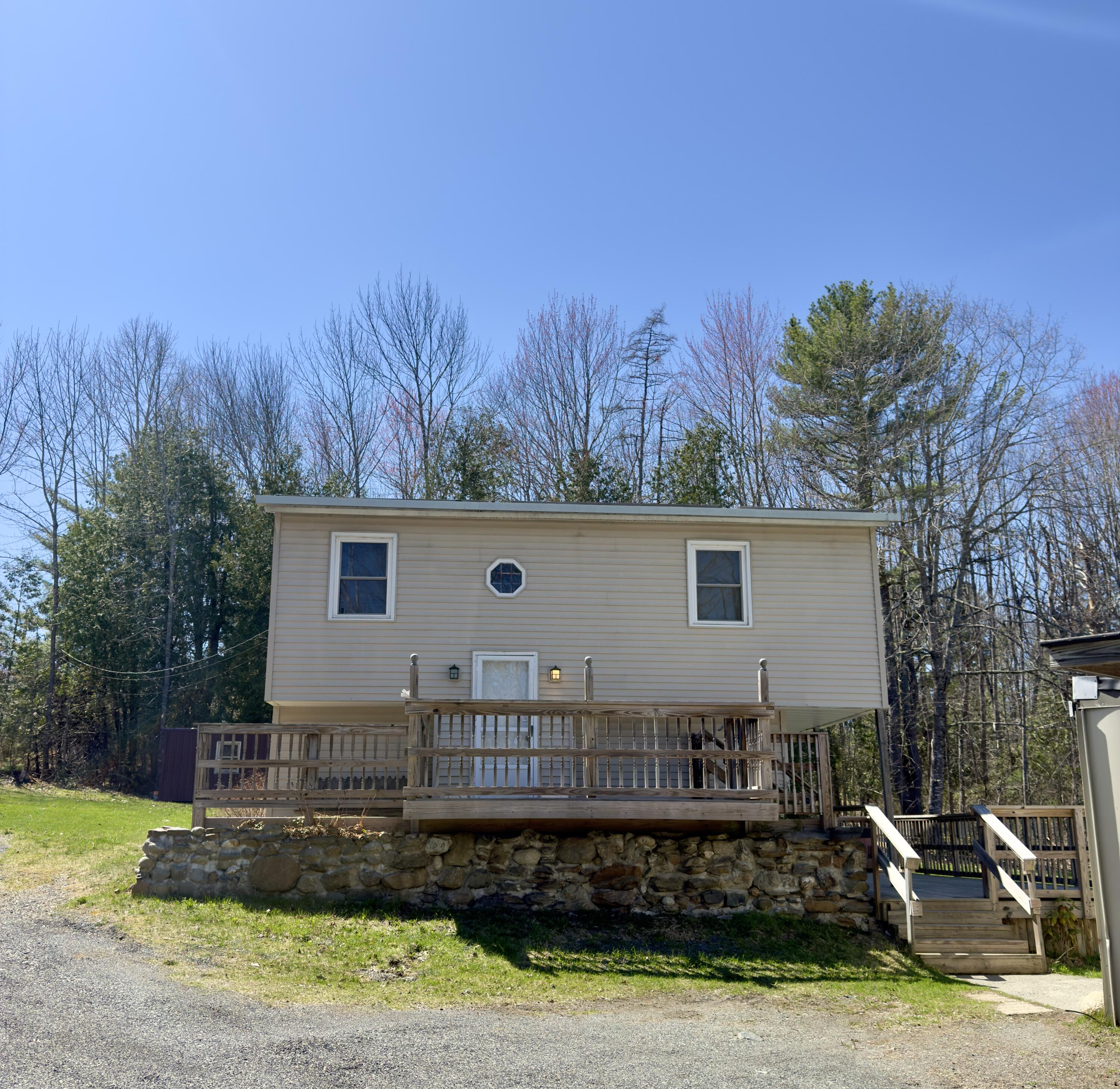 168 Stetson Road E Property Photo
