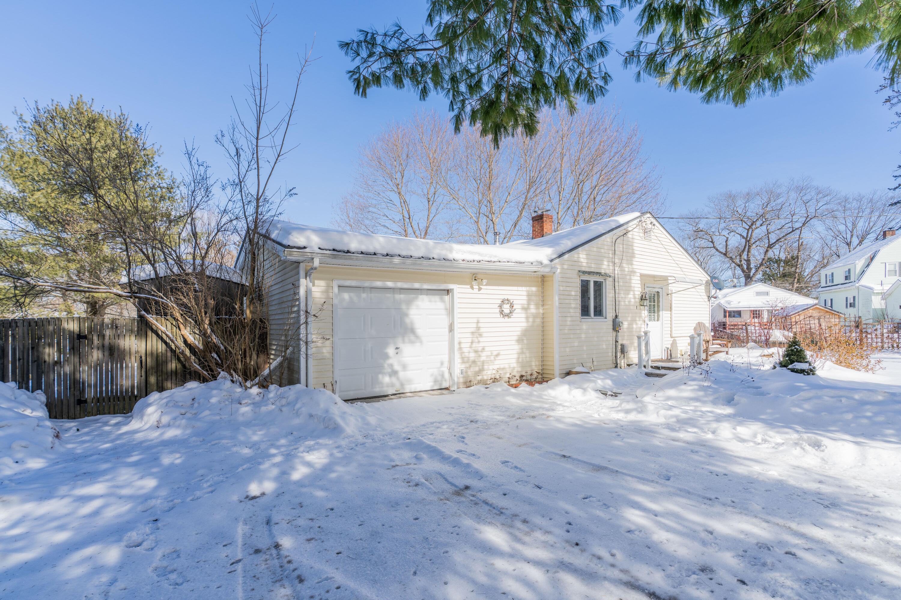 1 Sheridan Road Property Photo