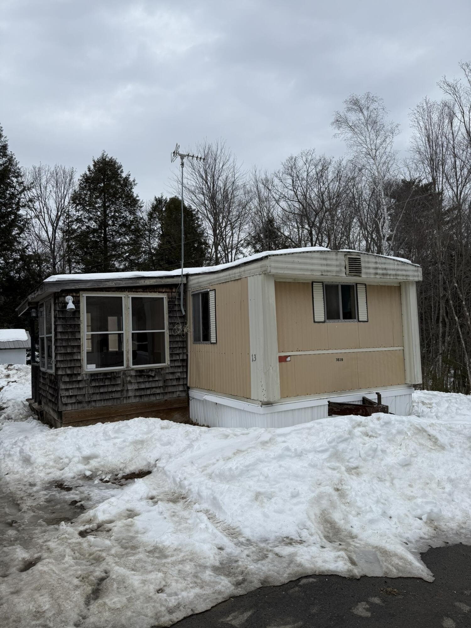 527 Webb Road Property Photo