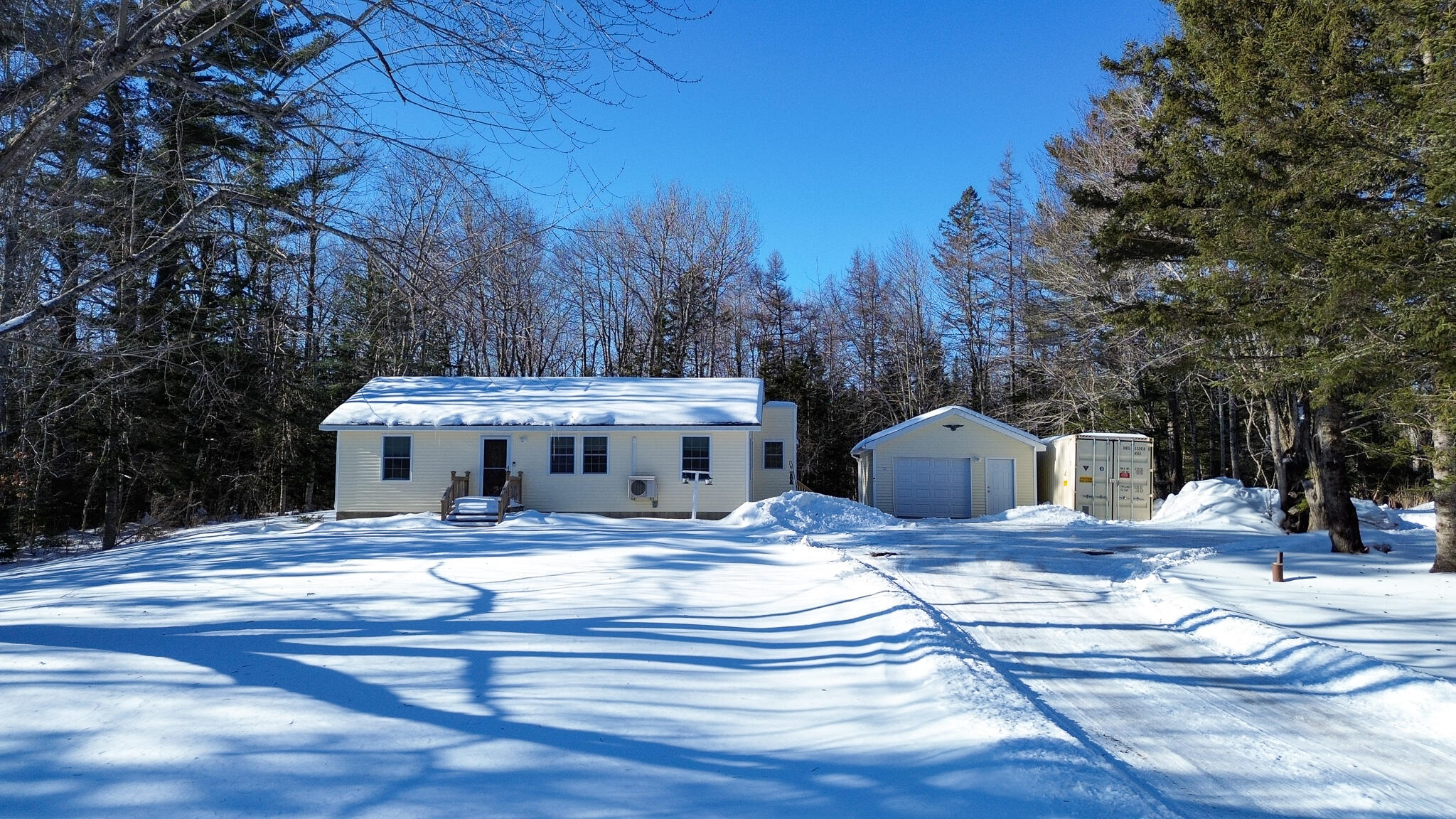 8 Lee Way Property Photo