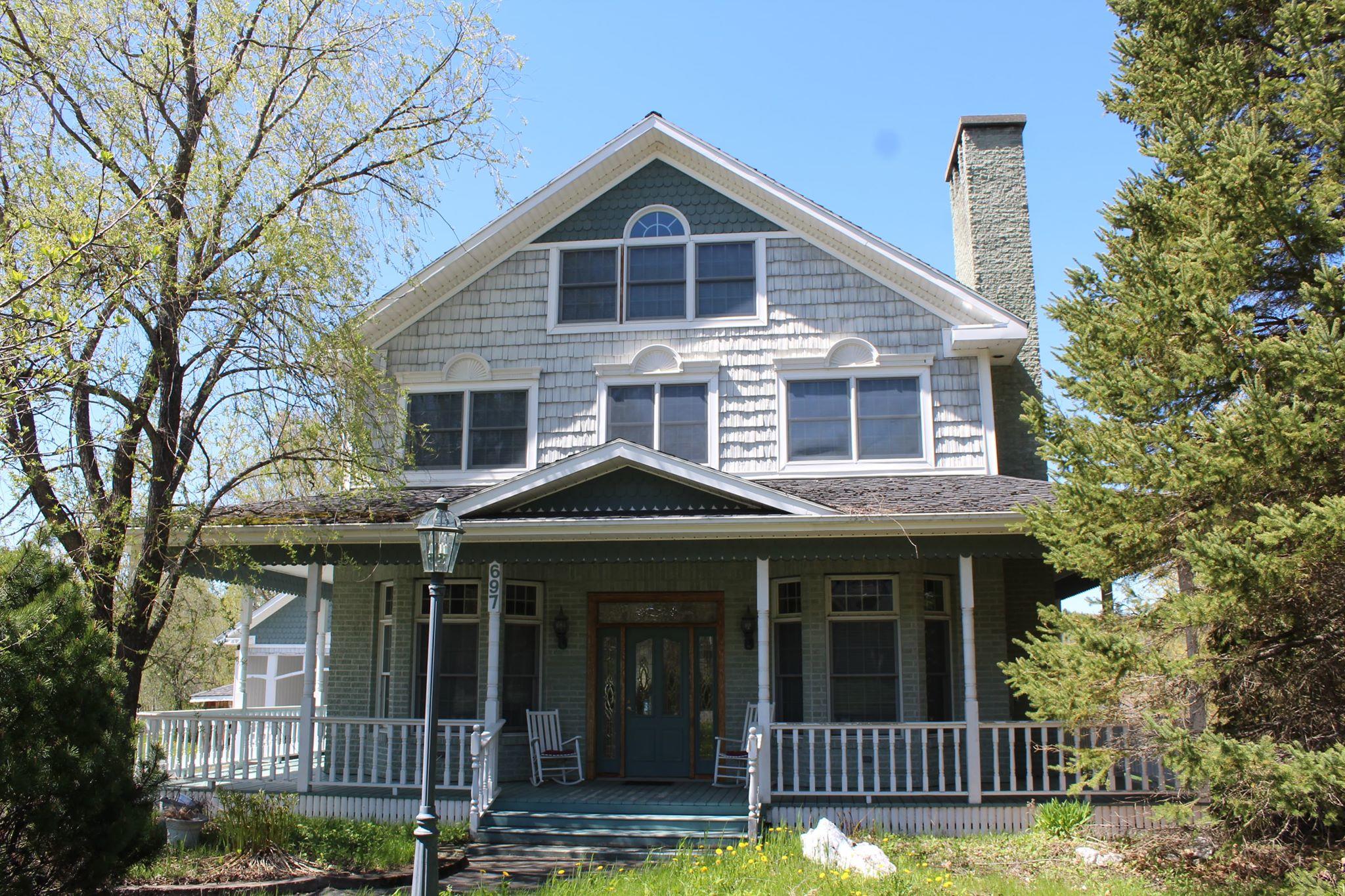 Saint Francis Real Estate Listings Main Image
