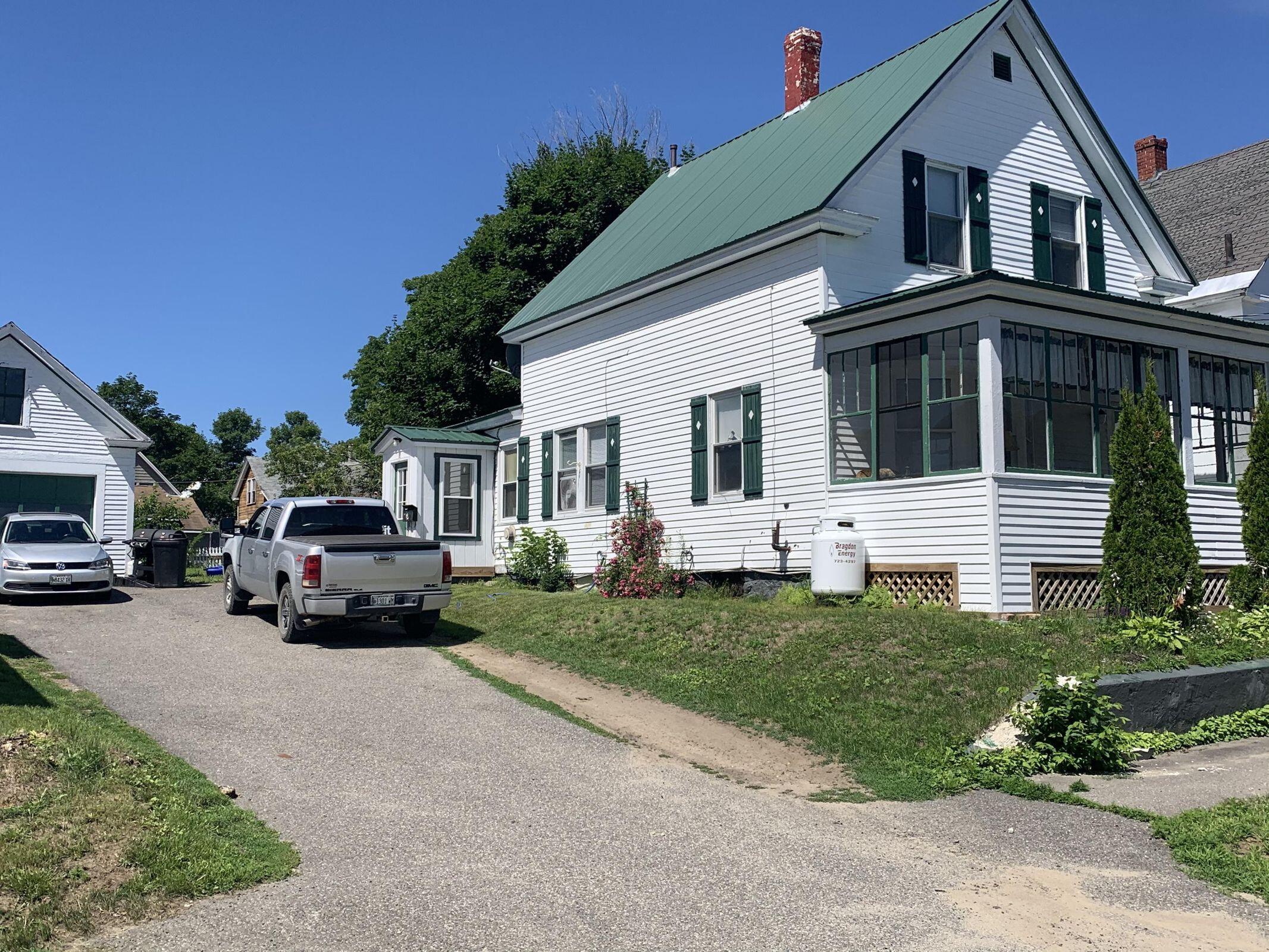 92 Lincoln Street Property Photo