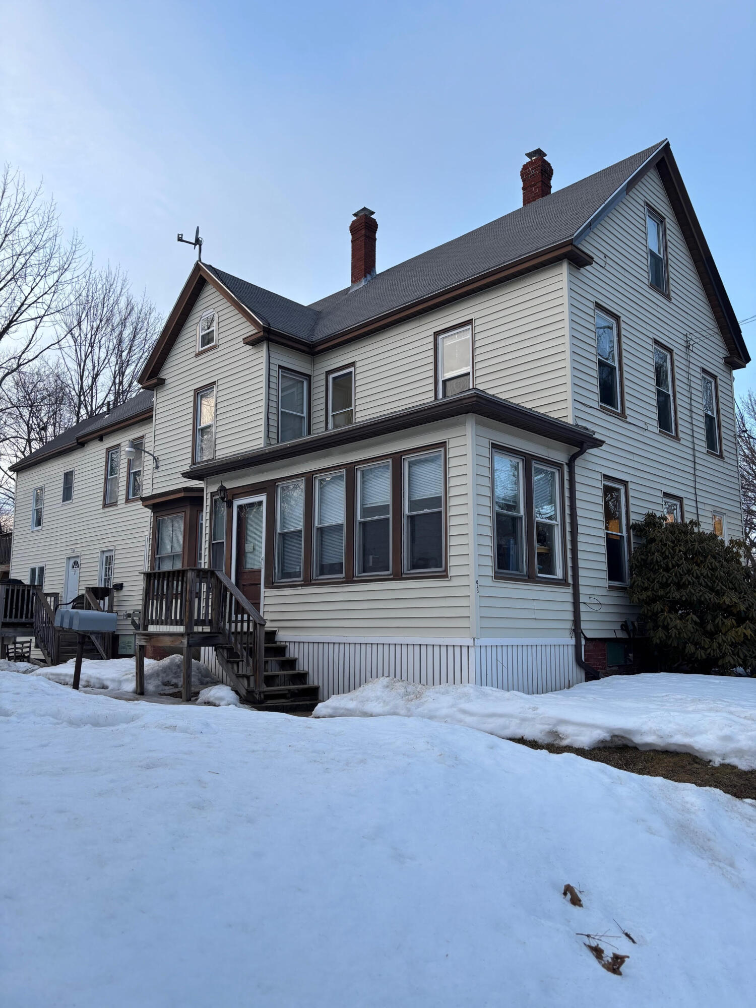 93 Seavey Street Property Photo