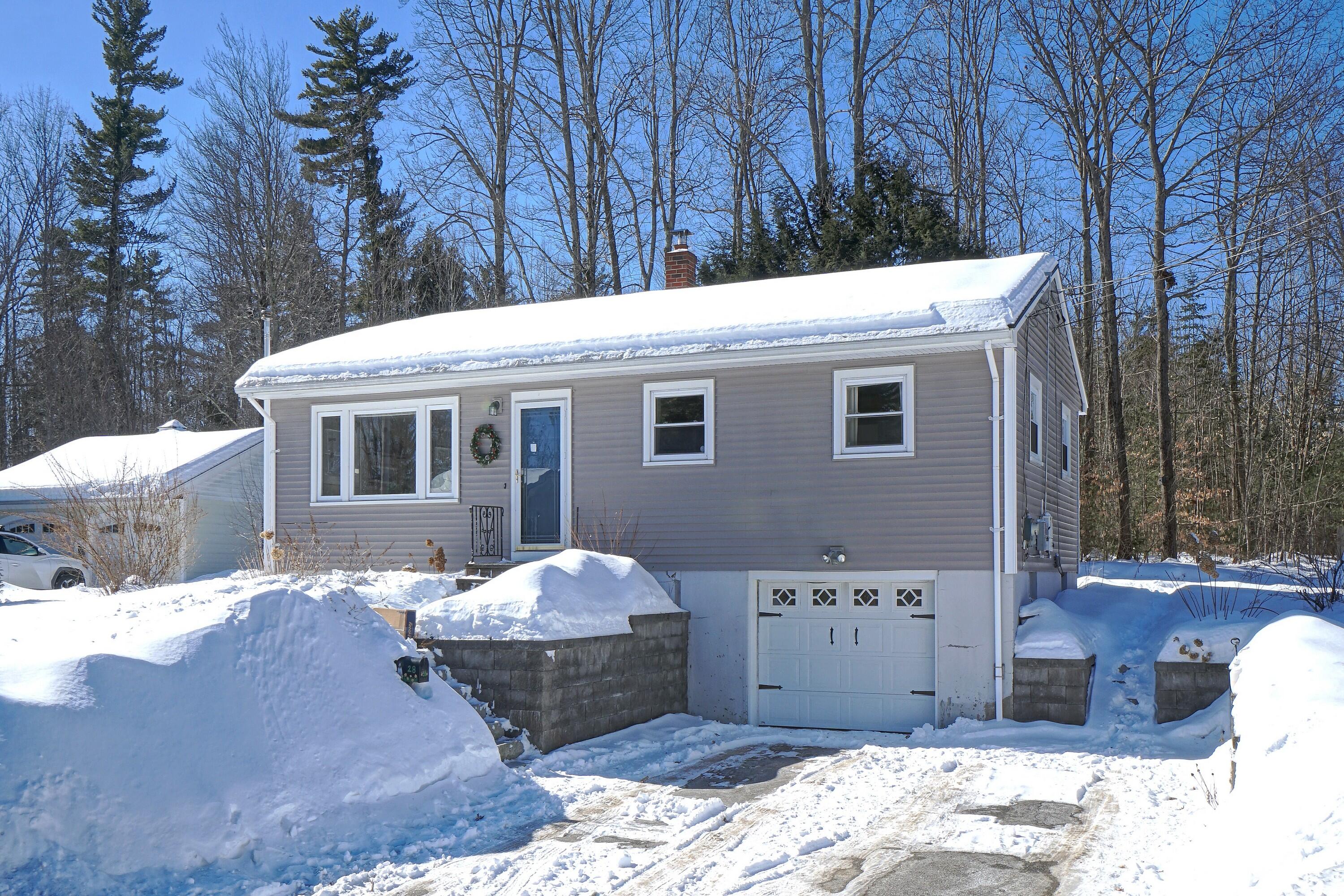 28 Lawn Avenue Property Photo