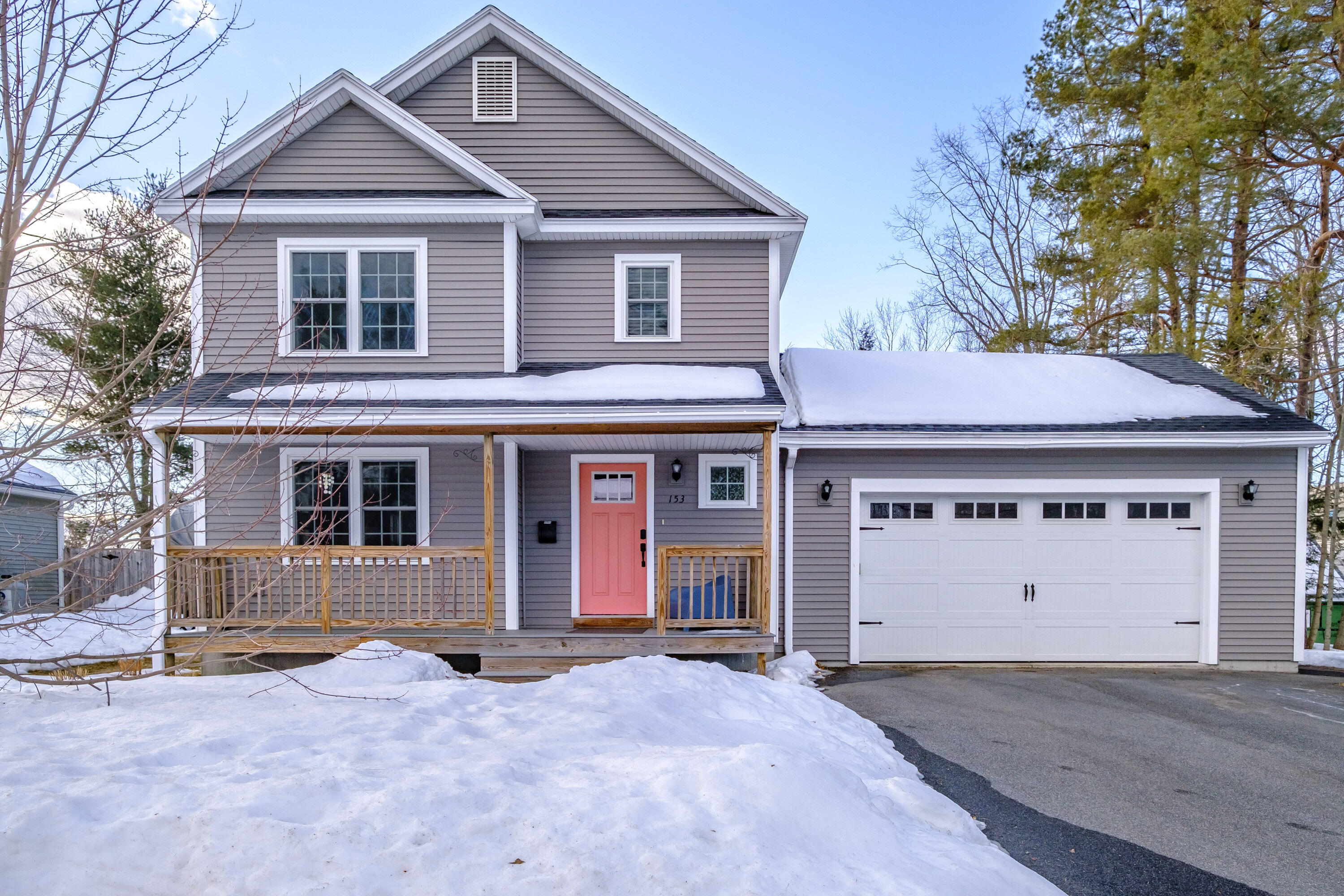 153 W Pleasant Street Property Photo