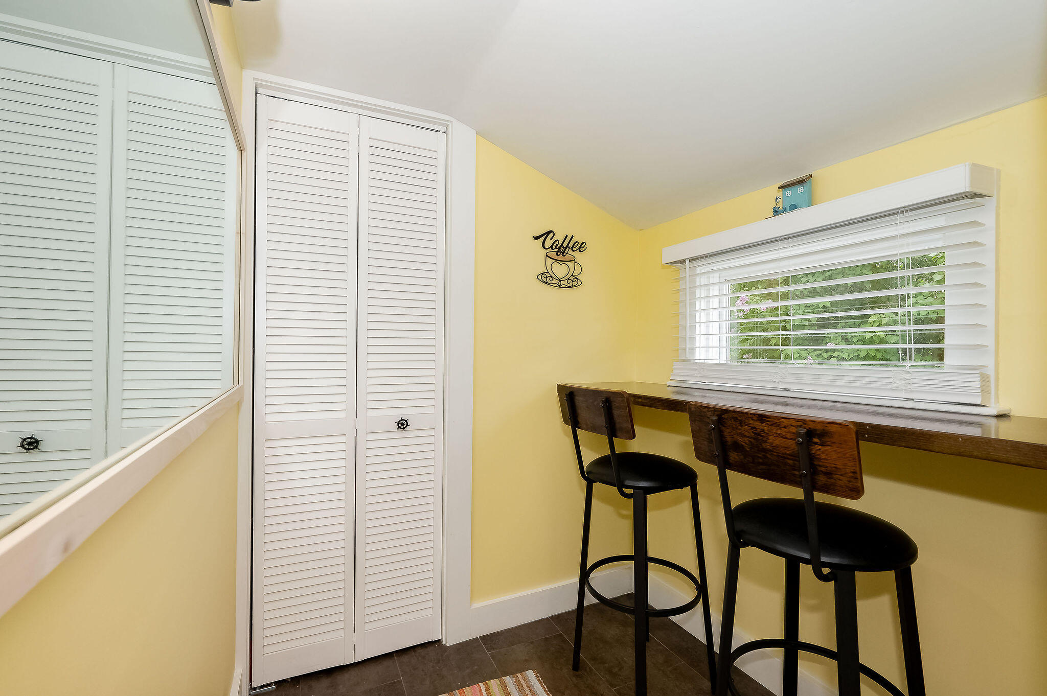 281 York Street Property Photo 29