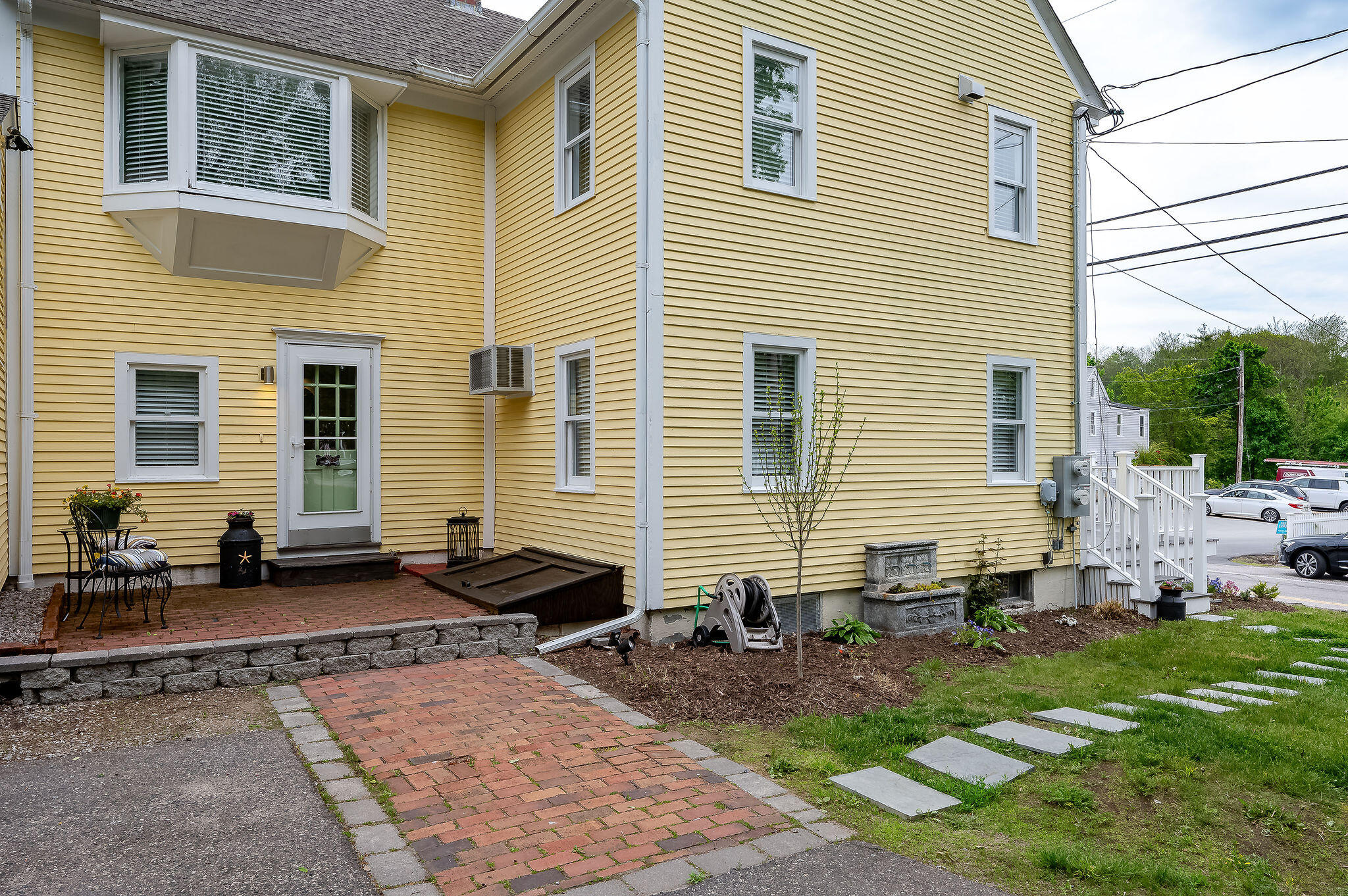 281 York Street Property Photo 53
