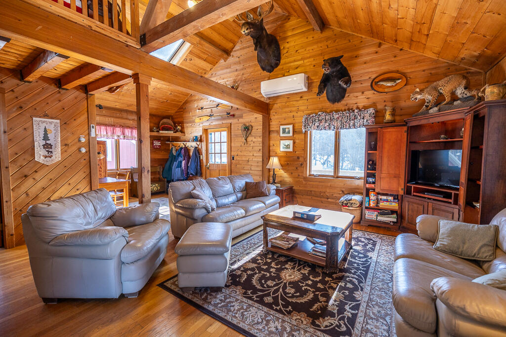 112 Ledge Road Property Photo 4