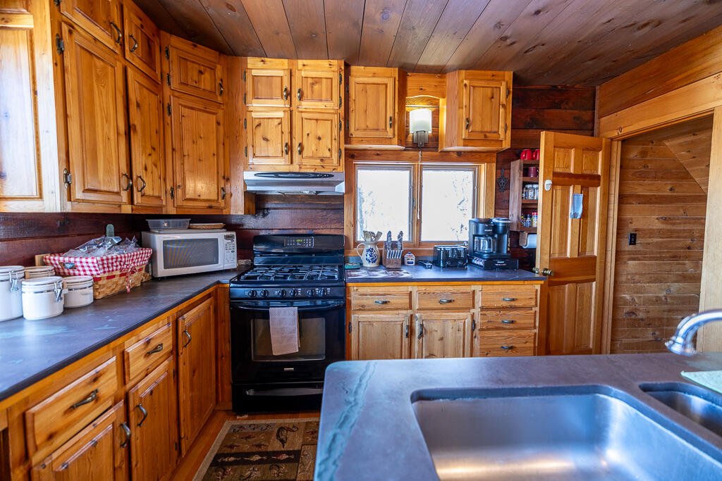 112 Ledge Road Property Photo 21