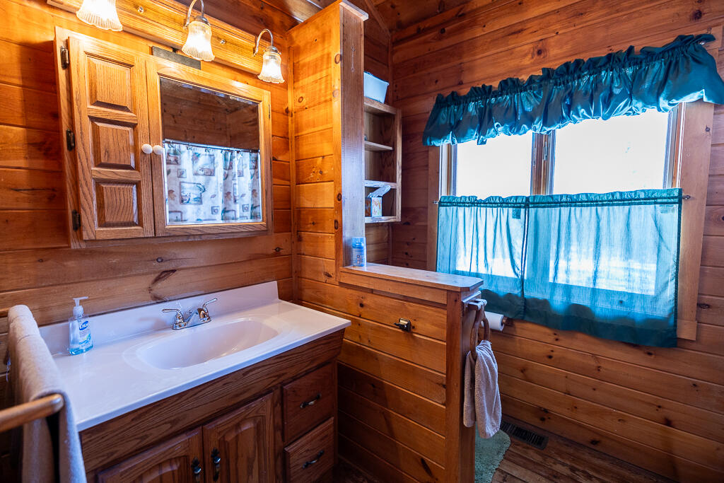 112 Ledge Road Property Photo 33