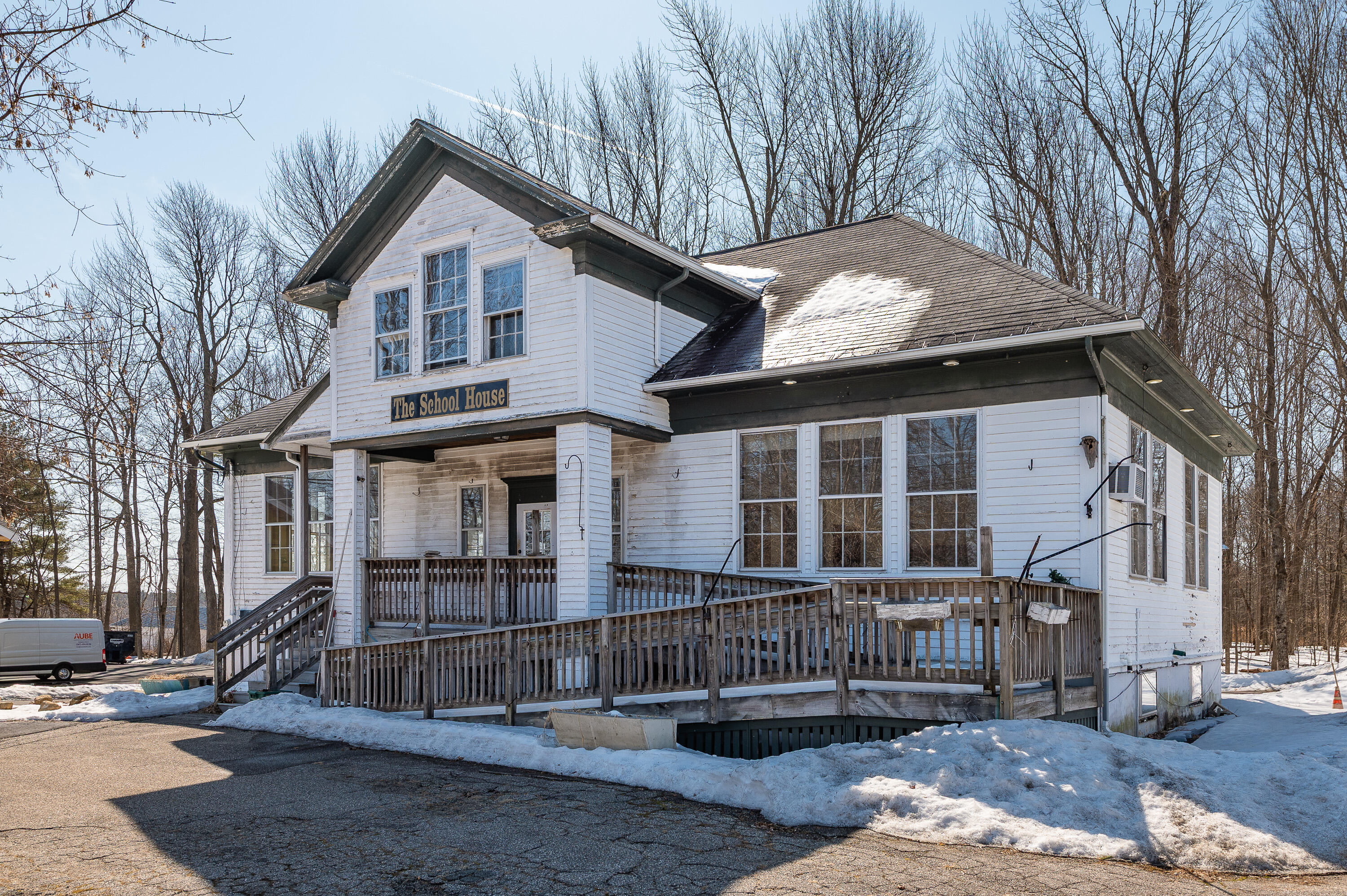 27 Ossipee Trail E Property Photo 7