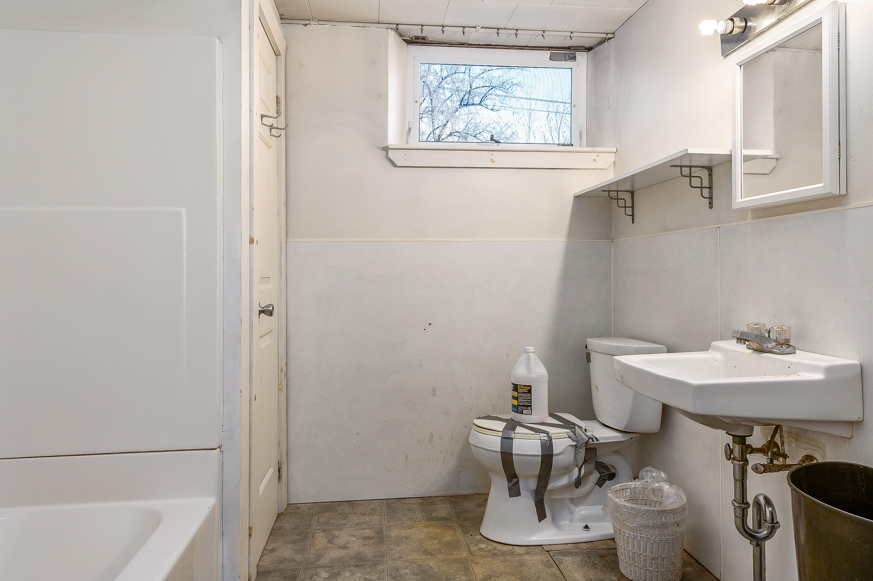 27 Ossipee Trail E Property Photo 42