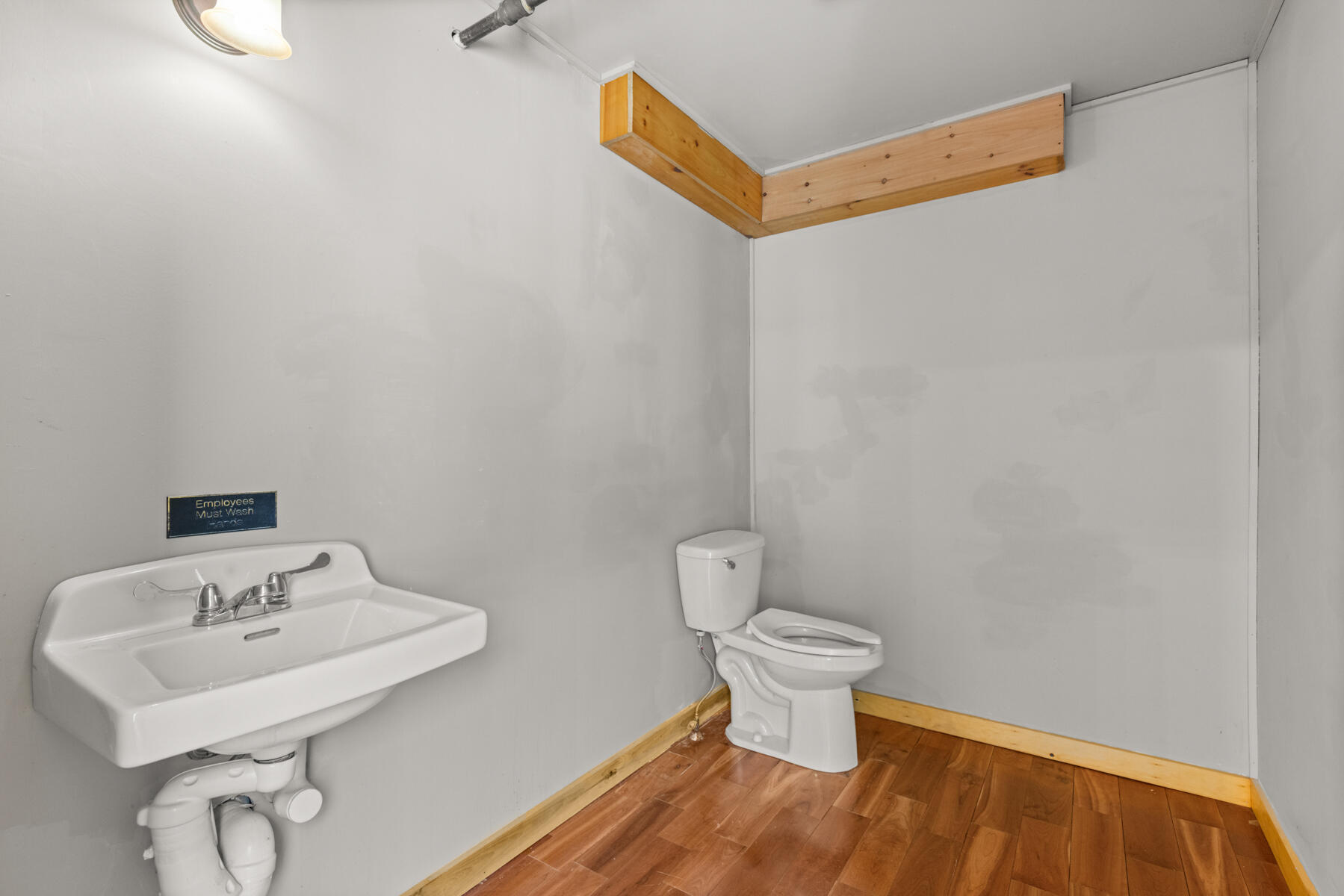 1300 Us Route 1 Property Photo 45