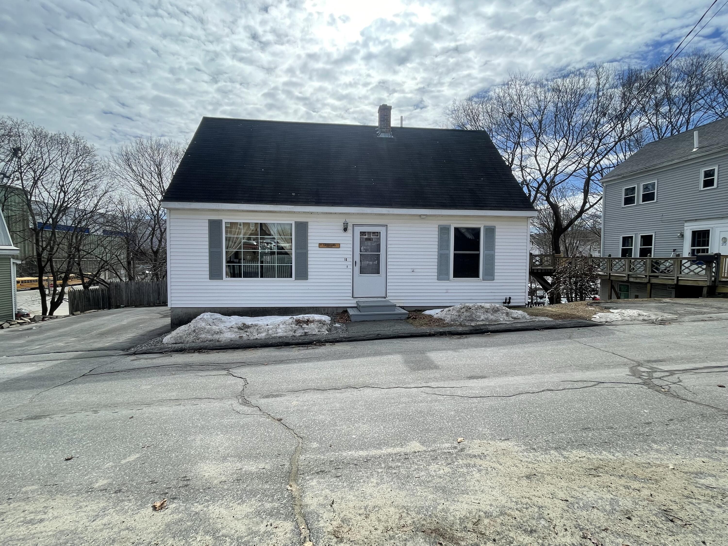 18 Russell Street Property Photo