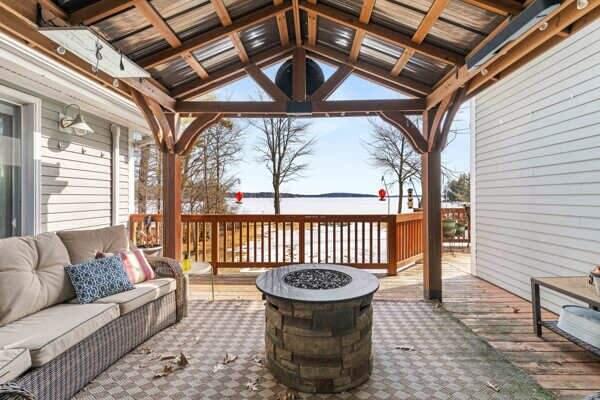 140 Deep Cove Road Property Photo 16