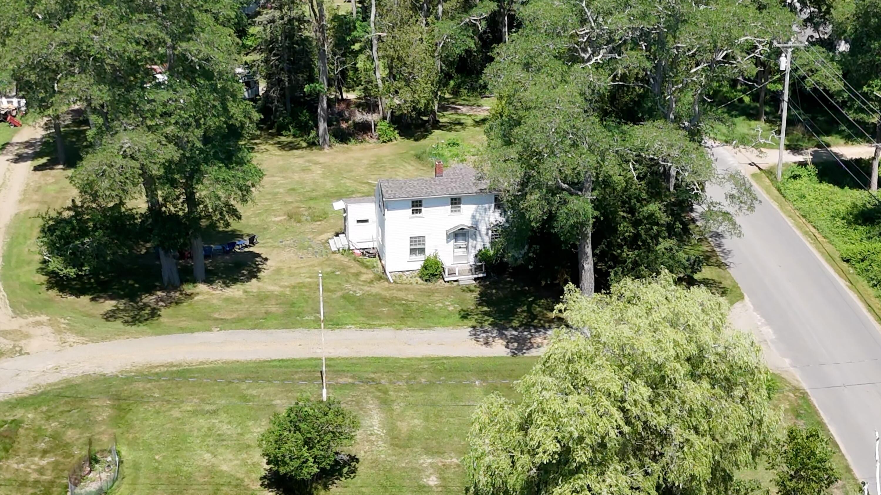 521 West Bay Road Property Photo 8