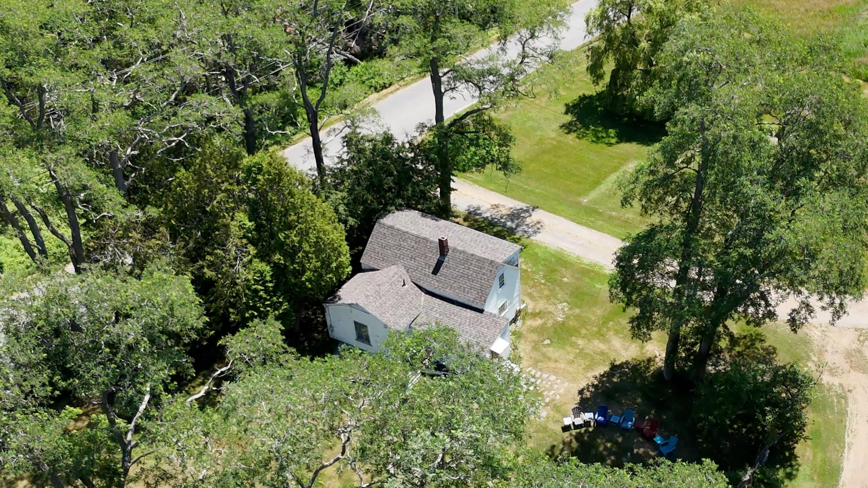 521 West Bay Road Property Photo 9