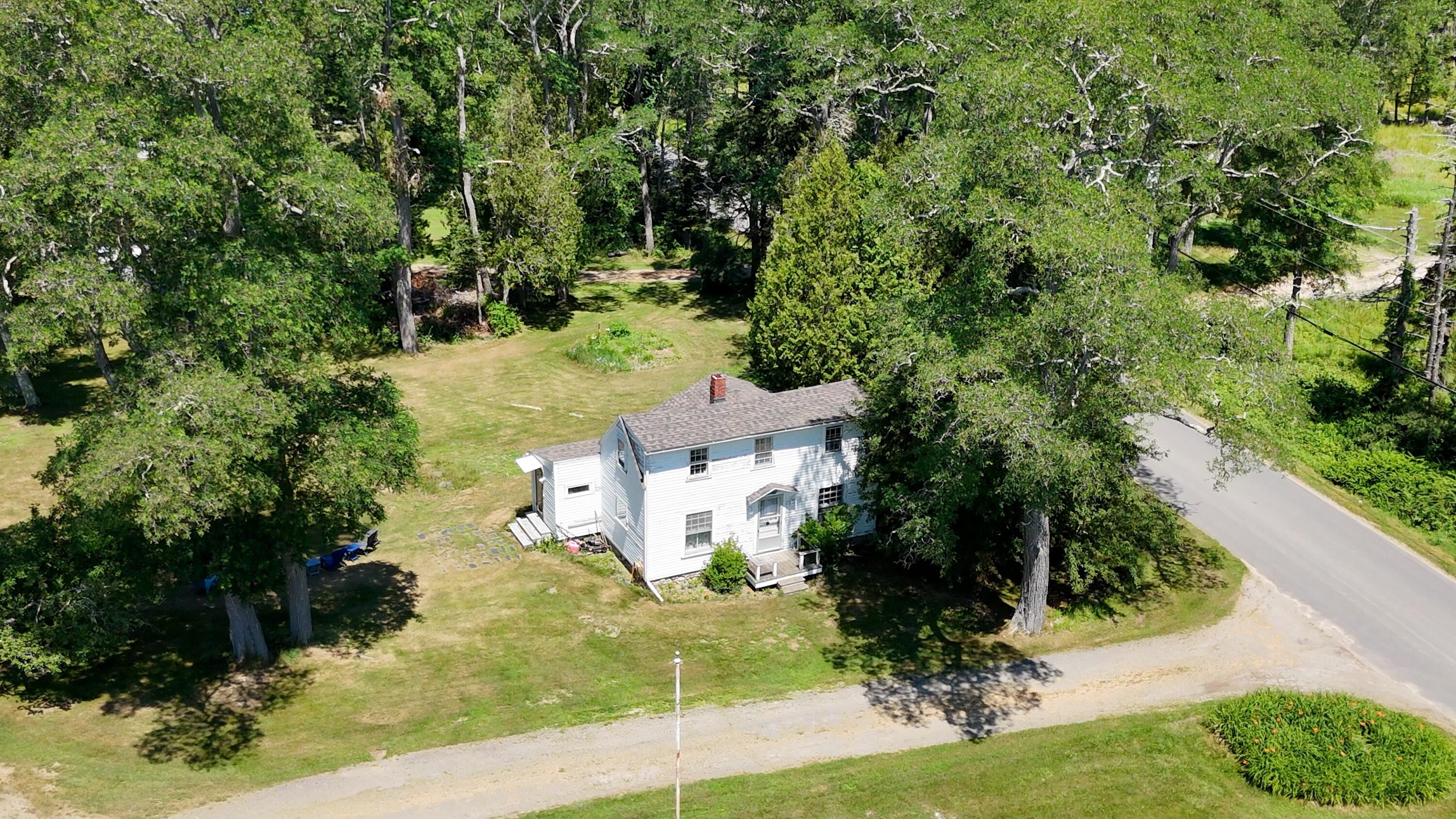 521 West Bay Road Property Photo 11