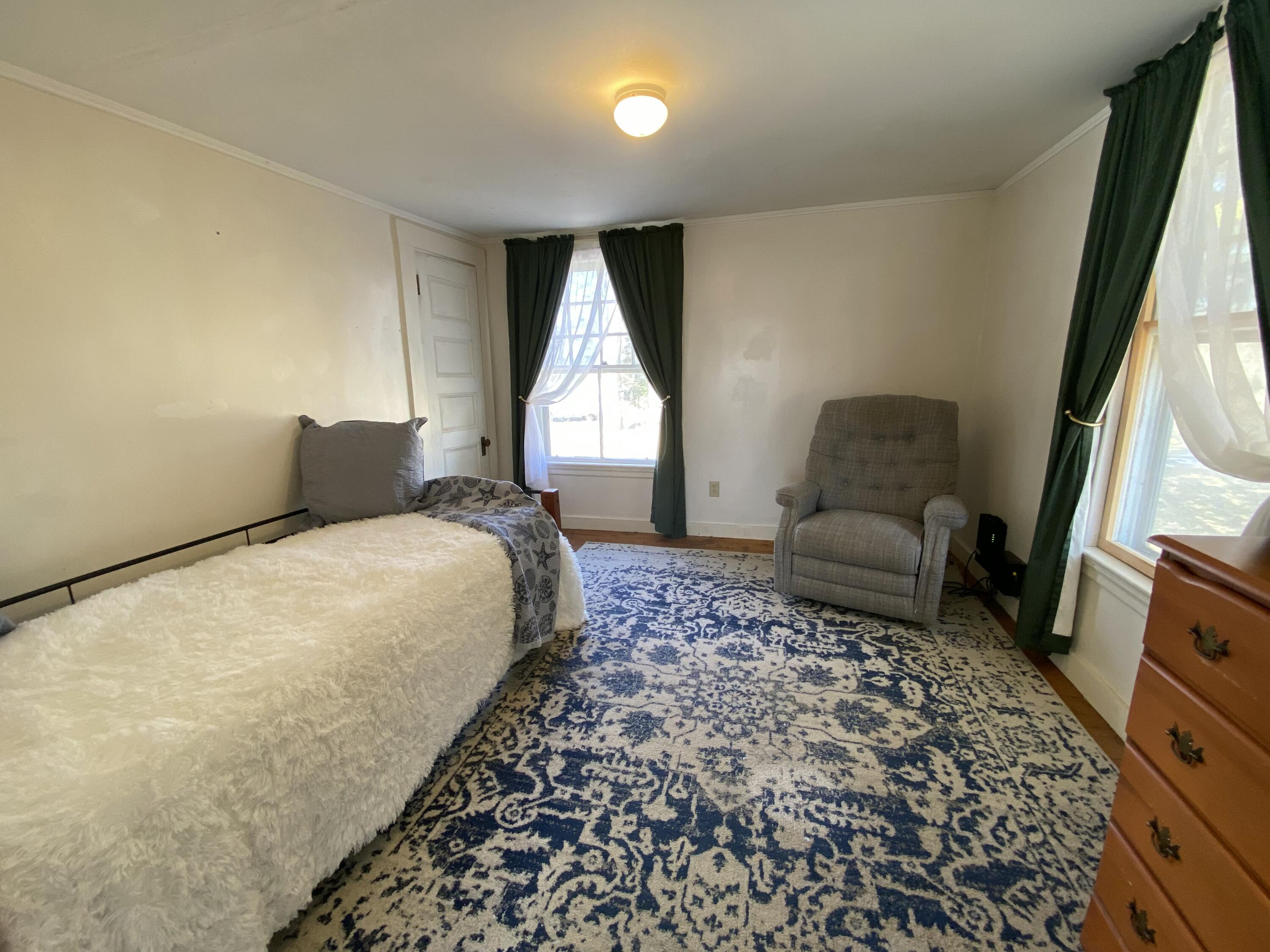 521 West Bay Road Property Photo 14