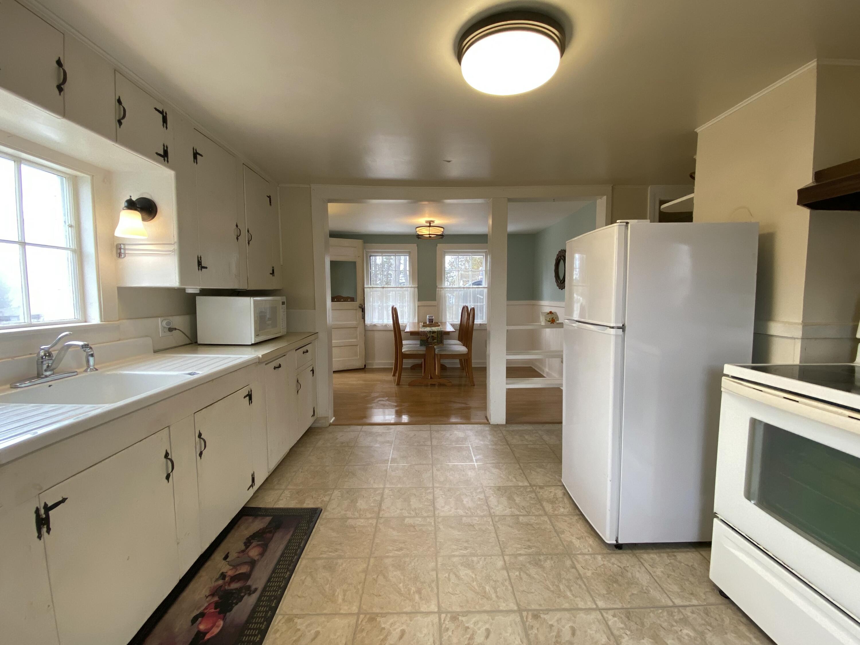 521 West Bay Road Property Photo 19
