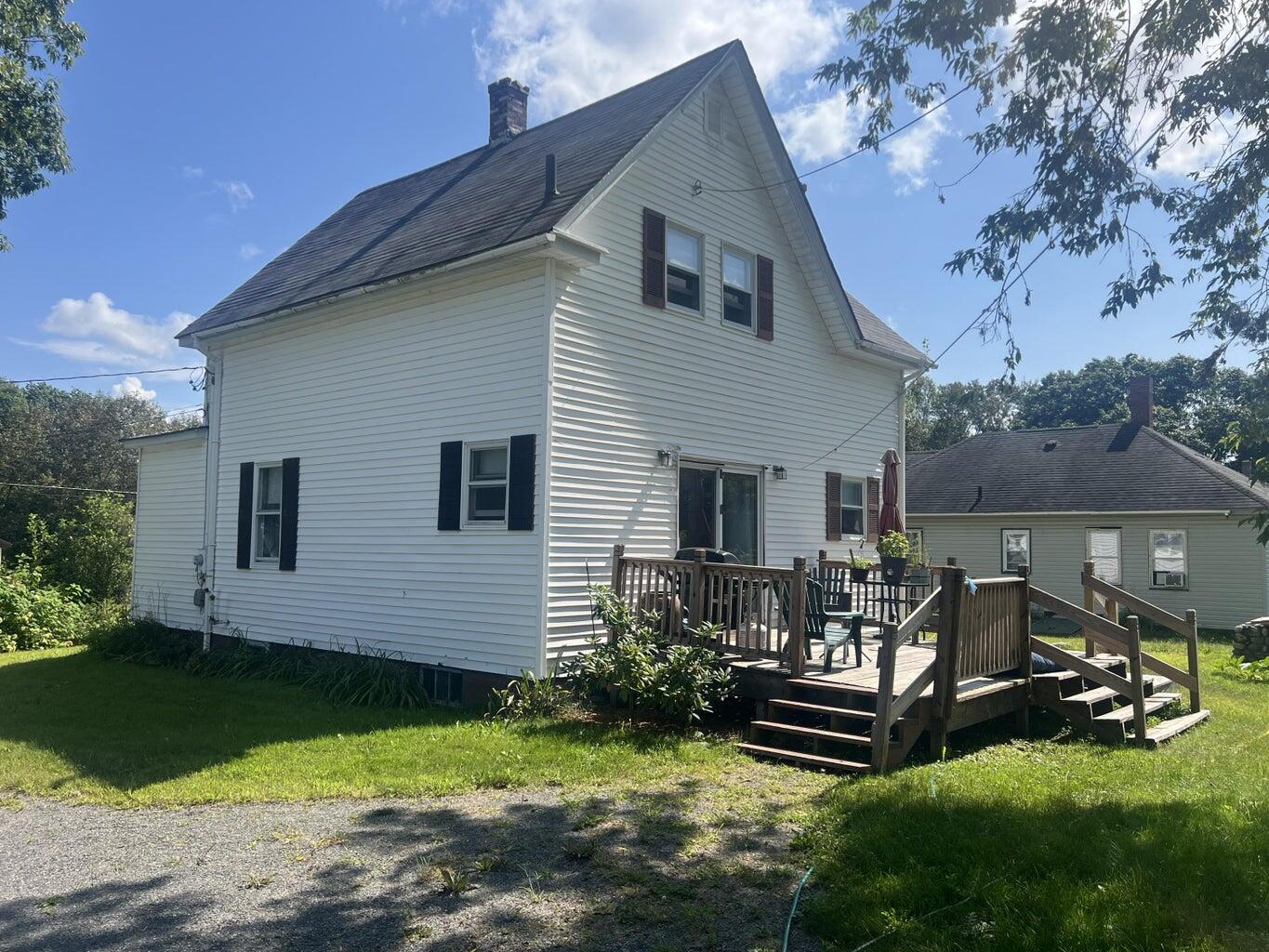 12 Pleasant Street Property Photo