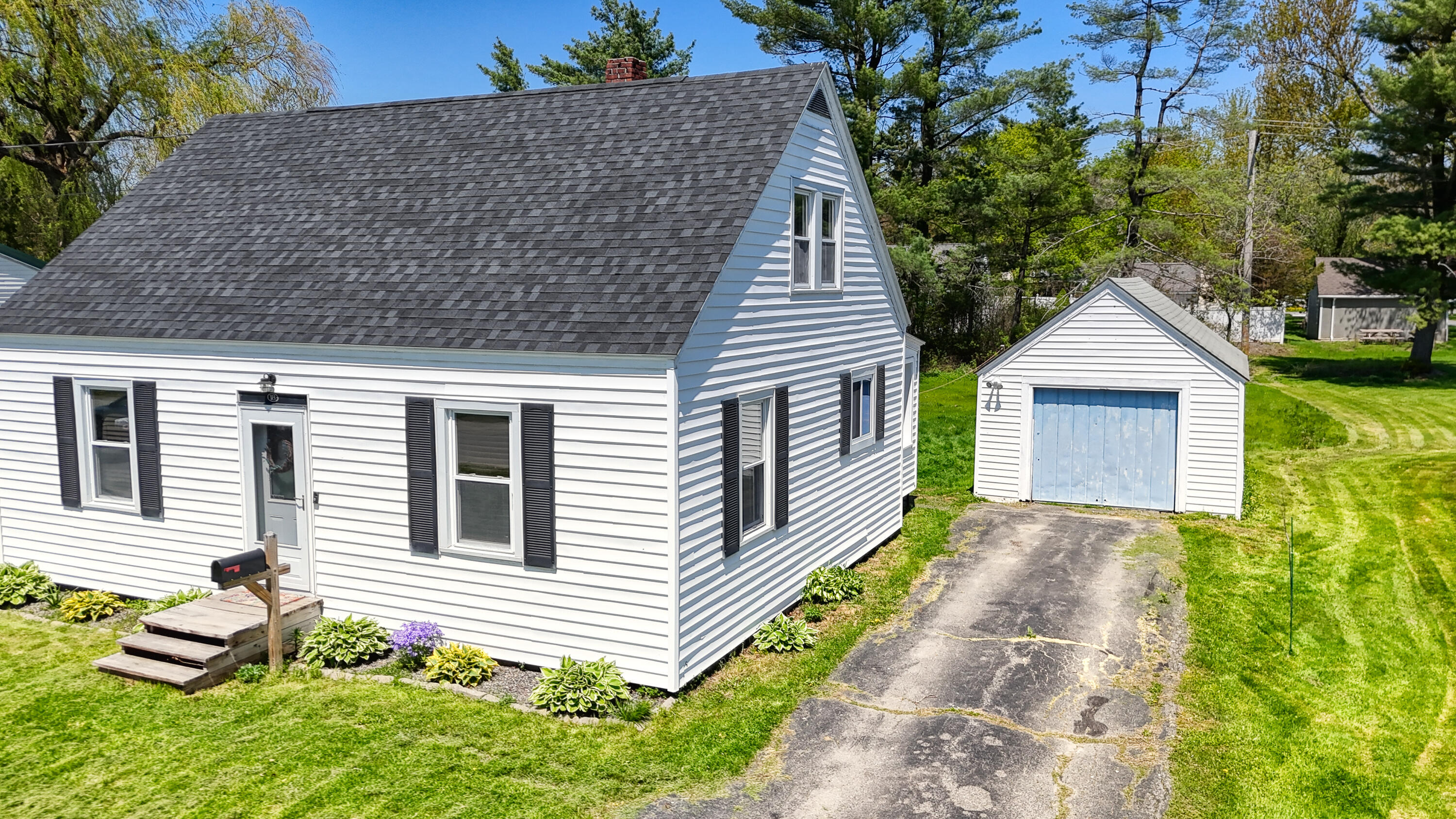 18 Military Avenue Property Photo 3