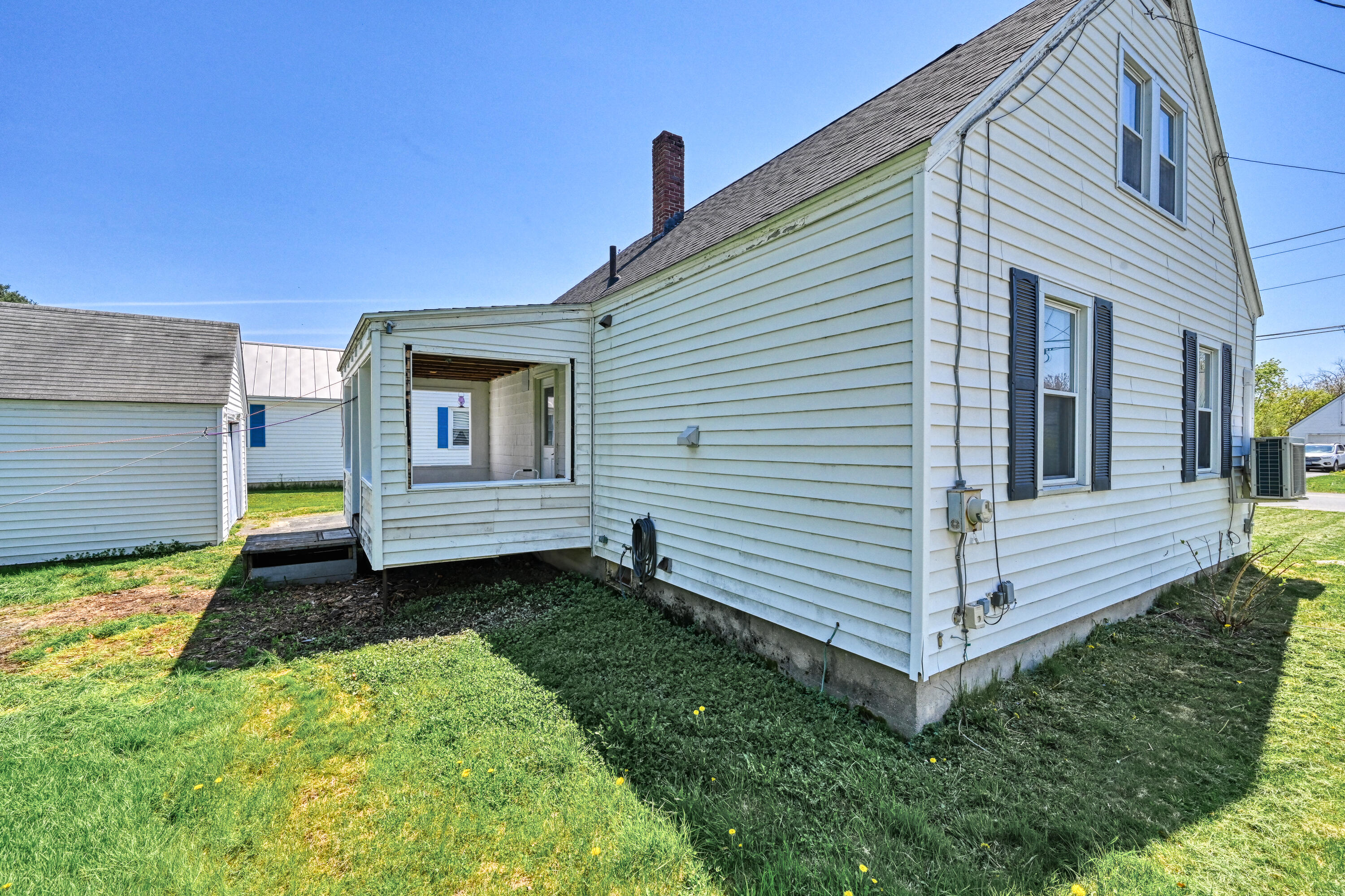 18 Military Avenue Property Photo 21