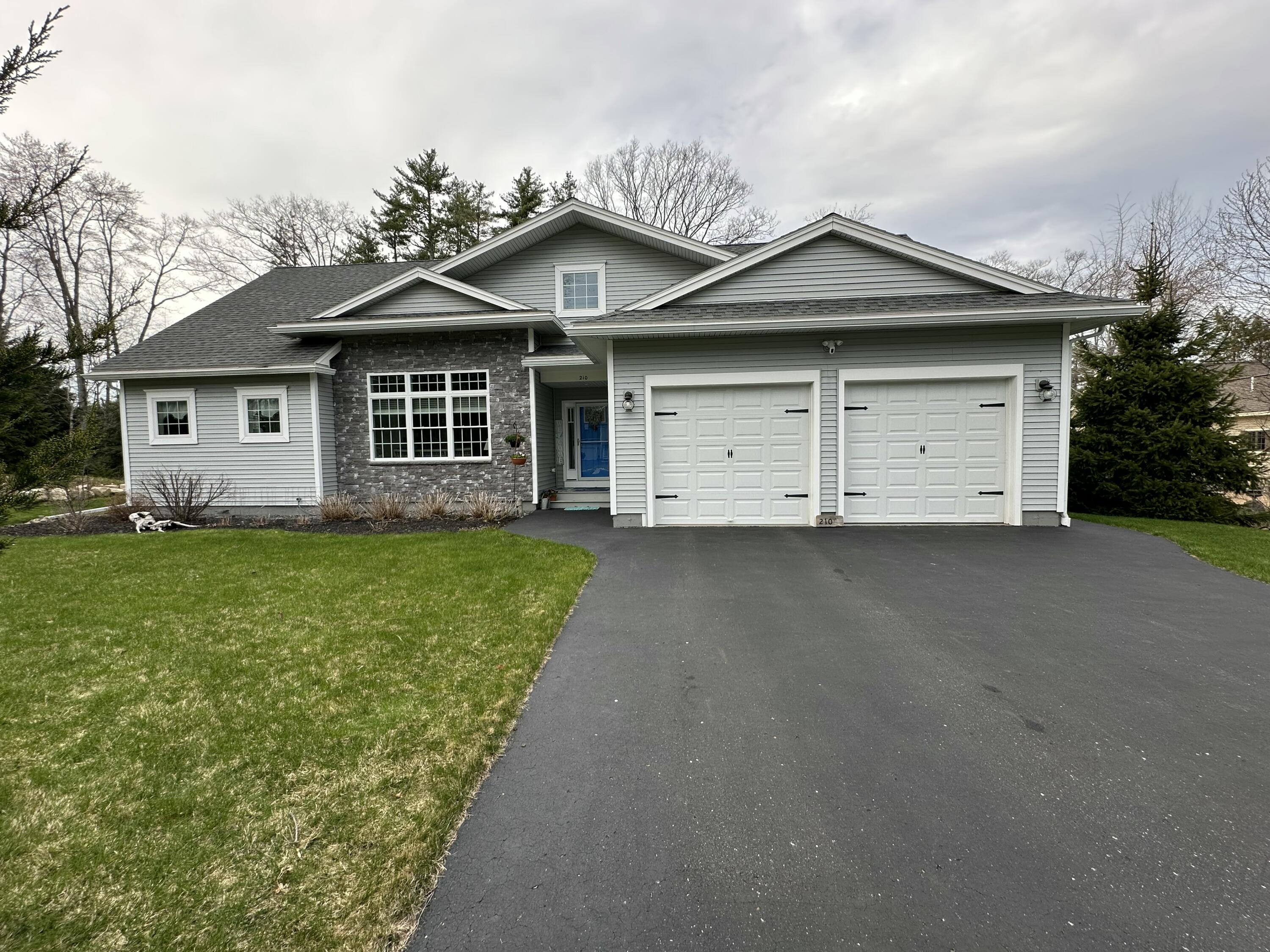 210 Rabbit Run Property Photo