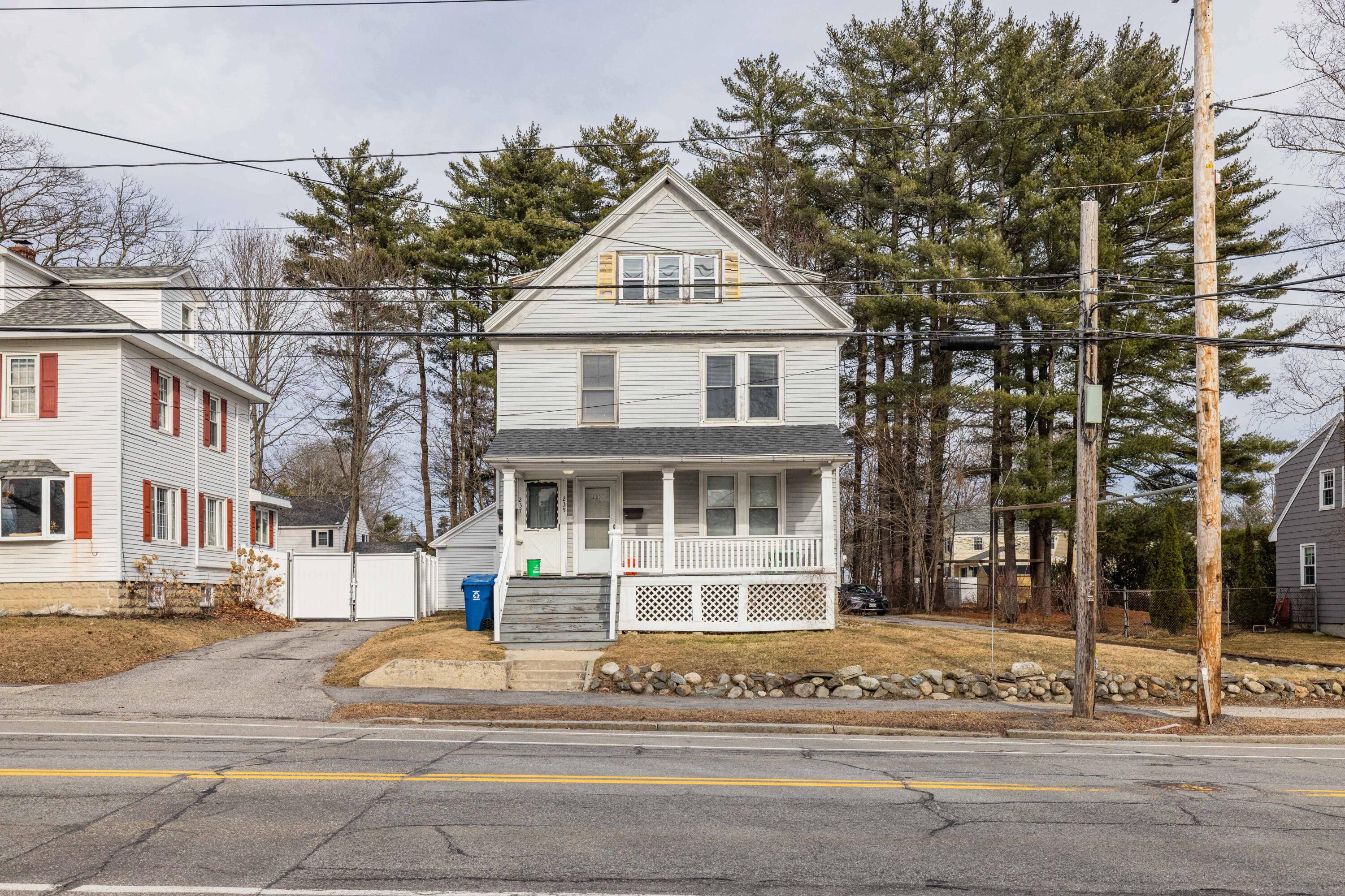 233 Auburn Street Property Photo