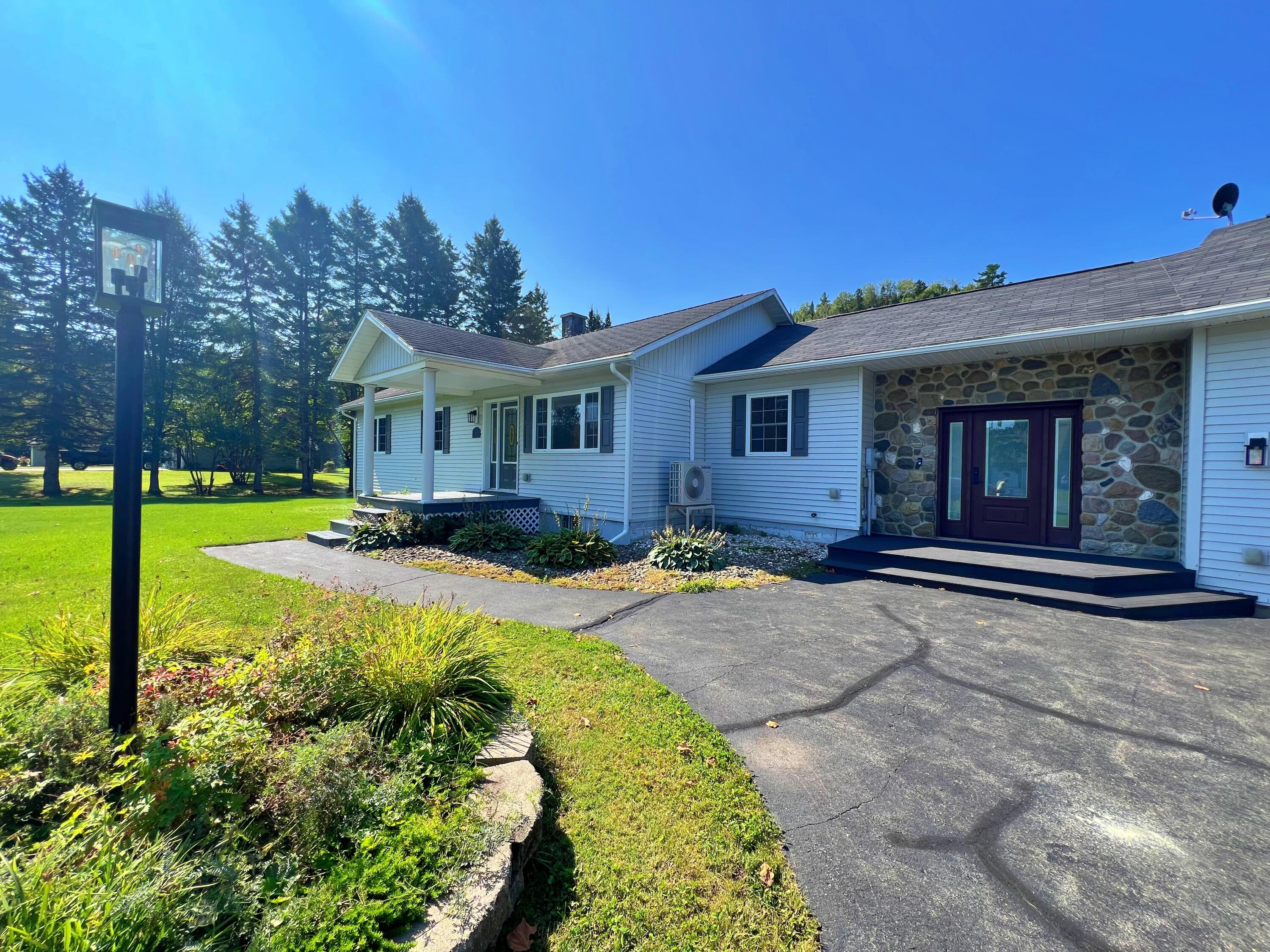 127 Bradbury Road Property Photo