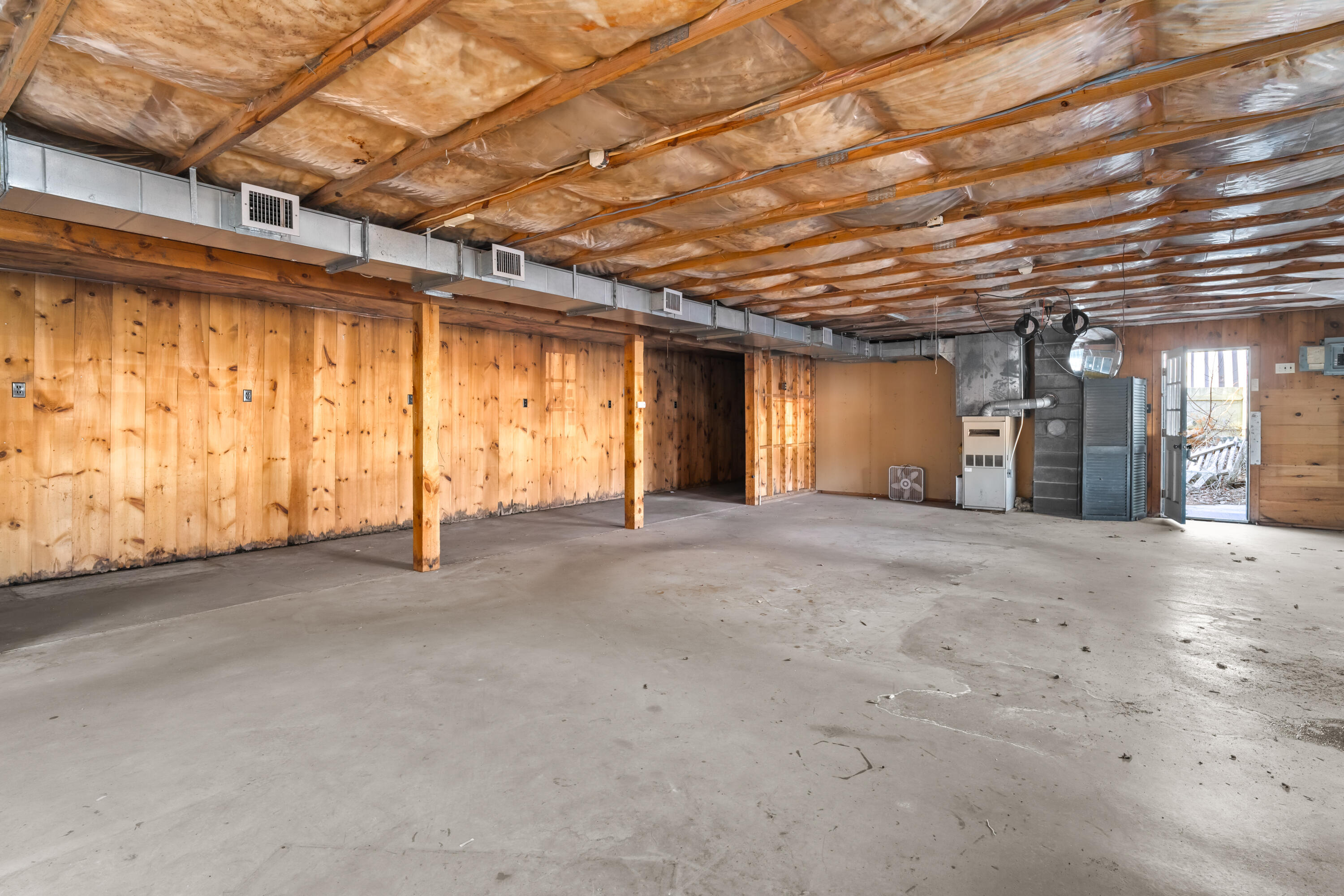 1755 Post Road Property Photo 7