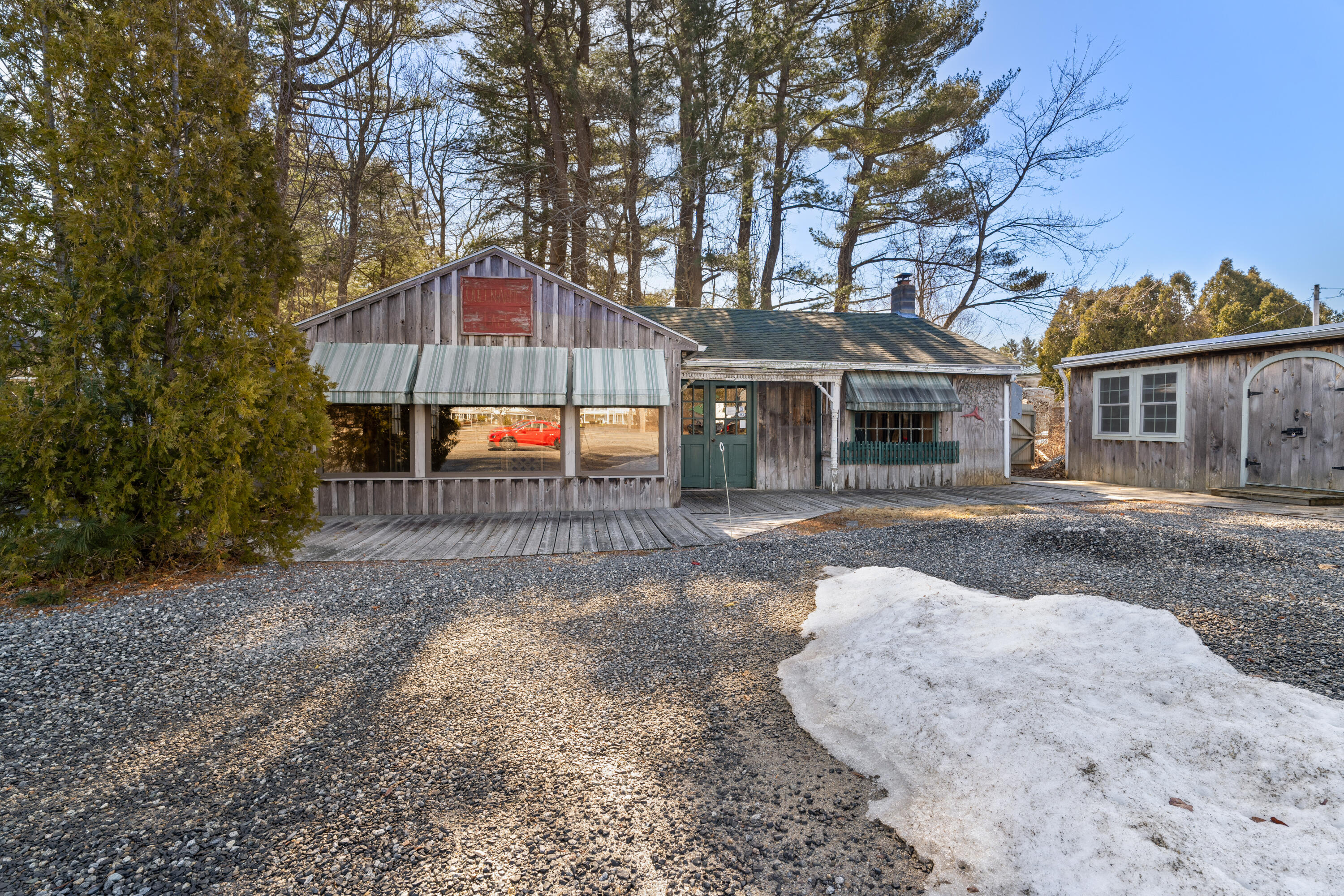 1755 Post Road Property Photo 10