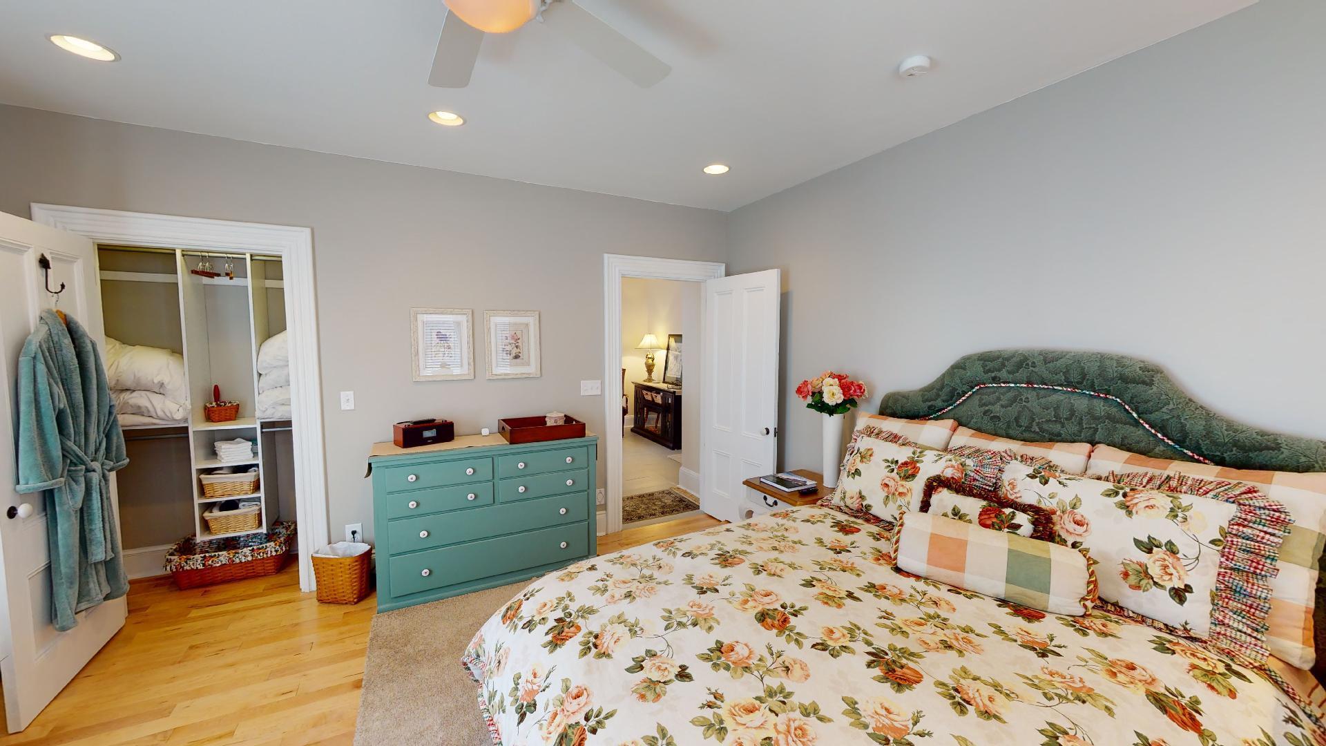 44 Broadway Street Property Photo 26