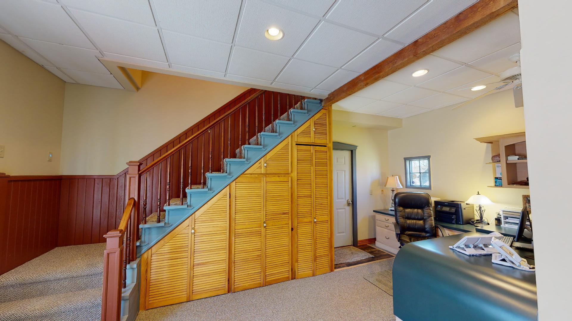 44 Broadway Street Property Photo 46