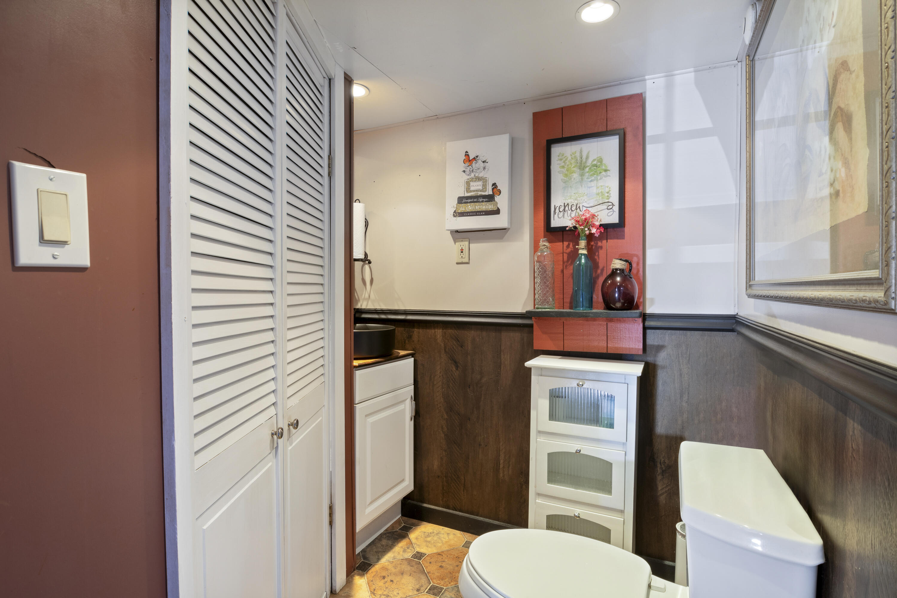 245 Arundel Road Property Photo 8