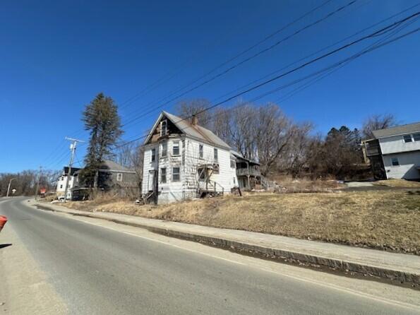 85 Benton Avenue Property Photo 18