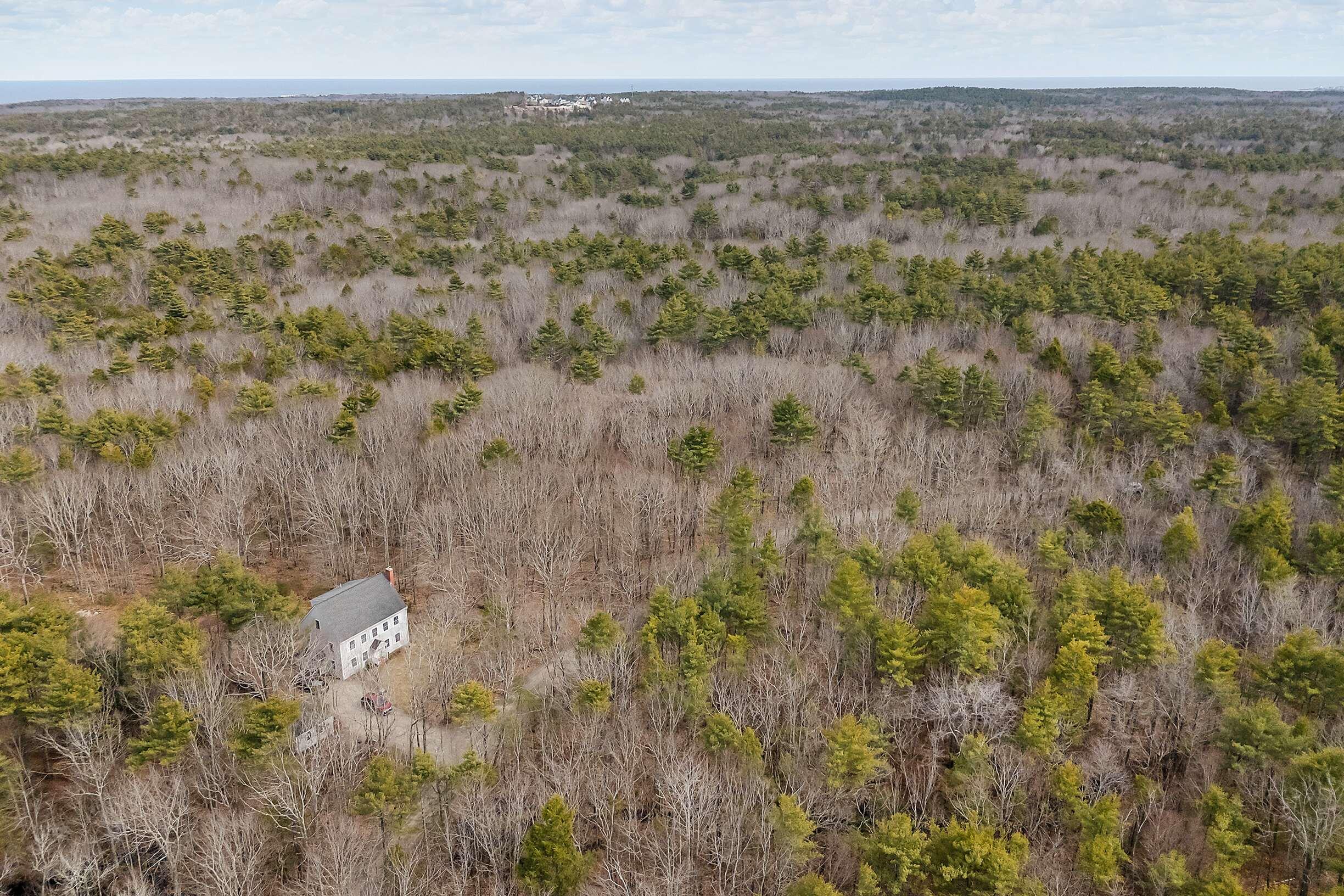 25 Marsh Brook Lane Property Photo 5