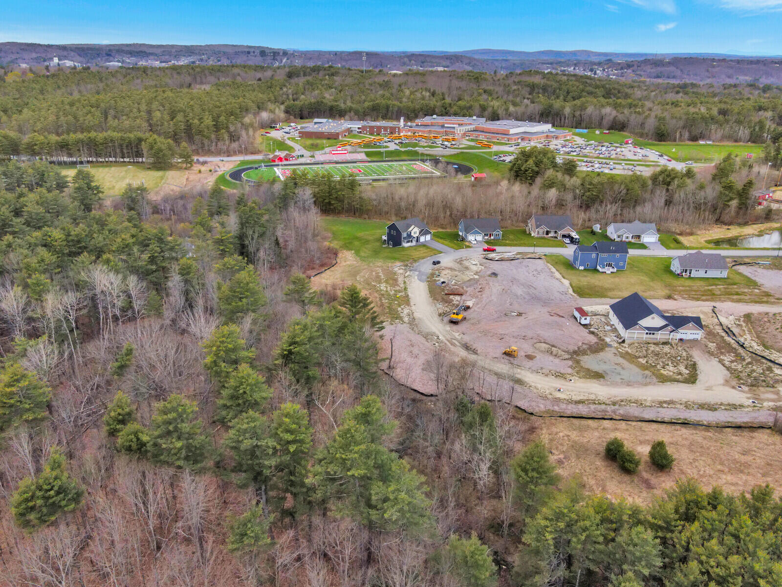 109 Fieldstone Drive Property Photo 14
