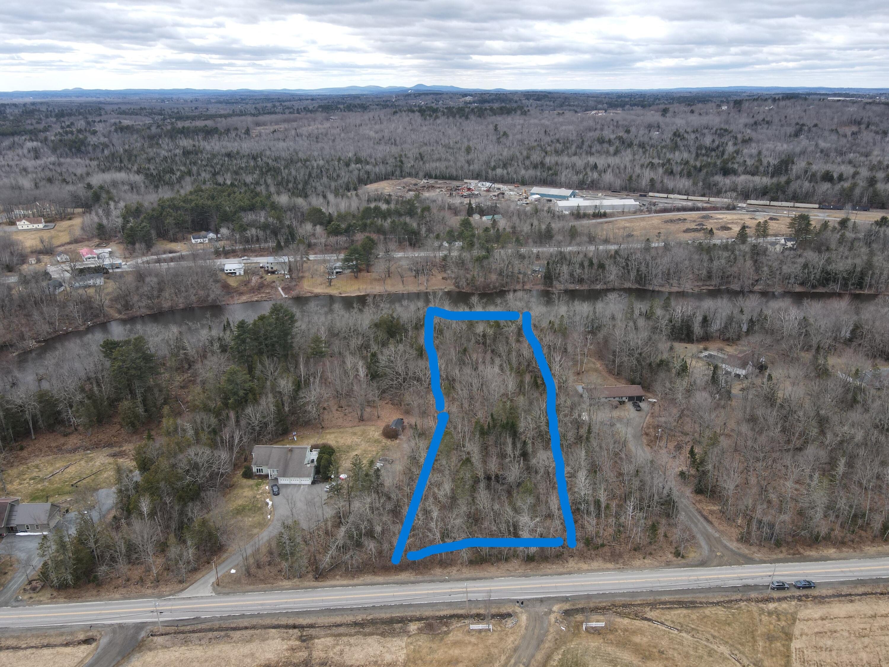 R-11 16b Hudson Road Property Photo 3