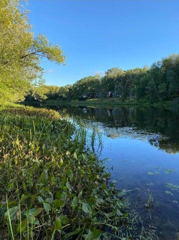 R-11 16b Hudson Road Property Photo 7