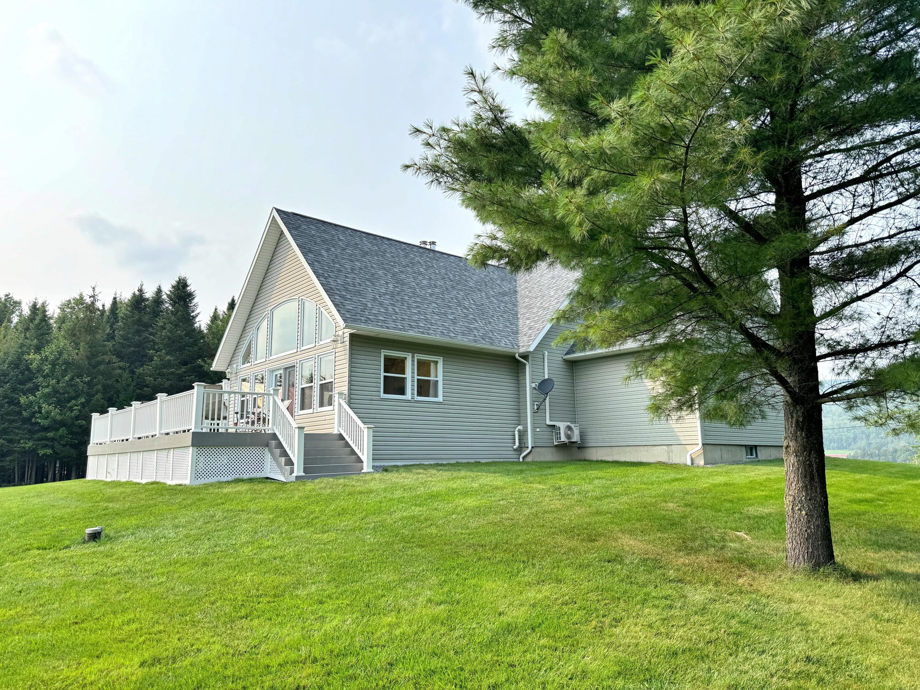 54 St John Road Property Photo 9